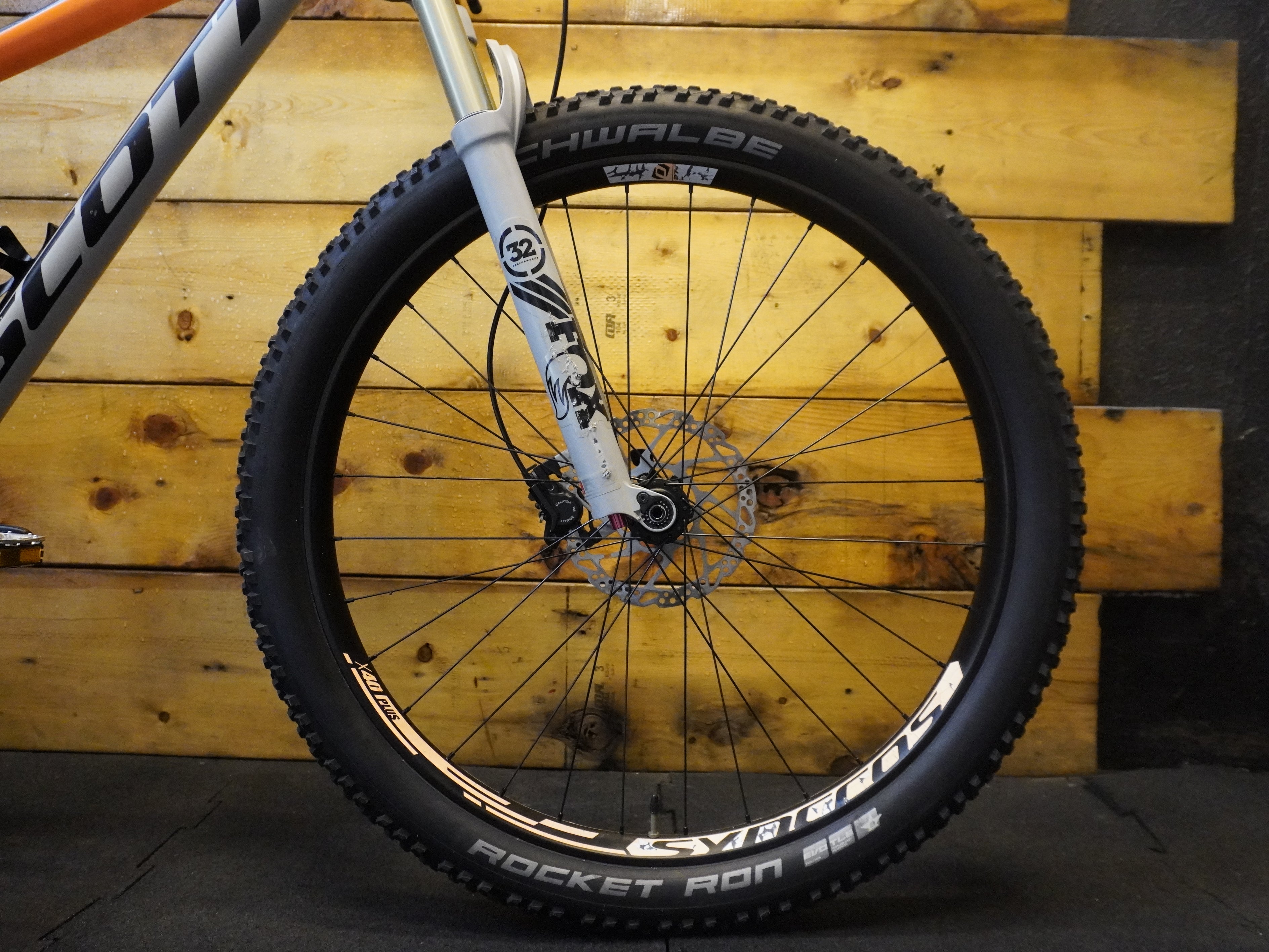 Scott Scale 710 Plus Mountain Bike