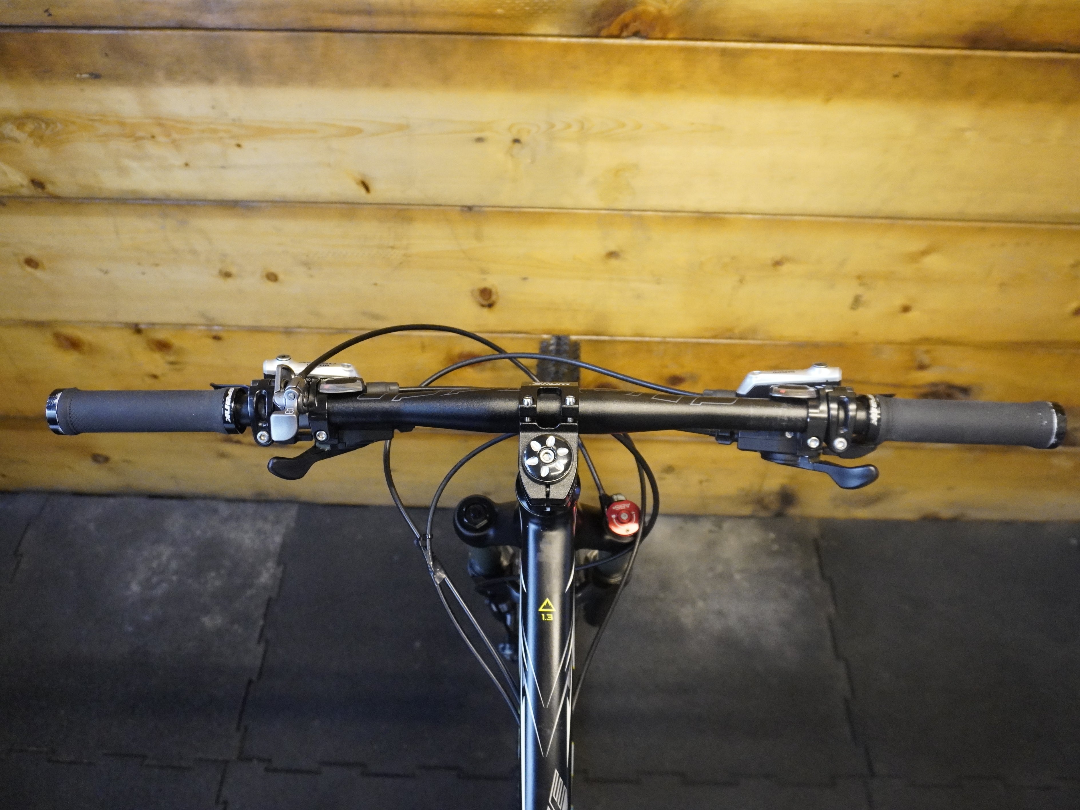 Fuji Tahoe Elite Mountain Bike