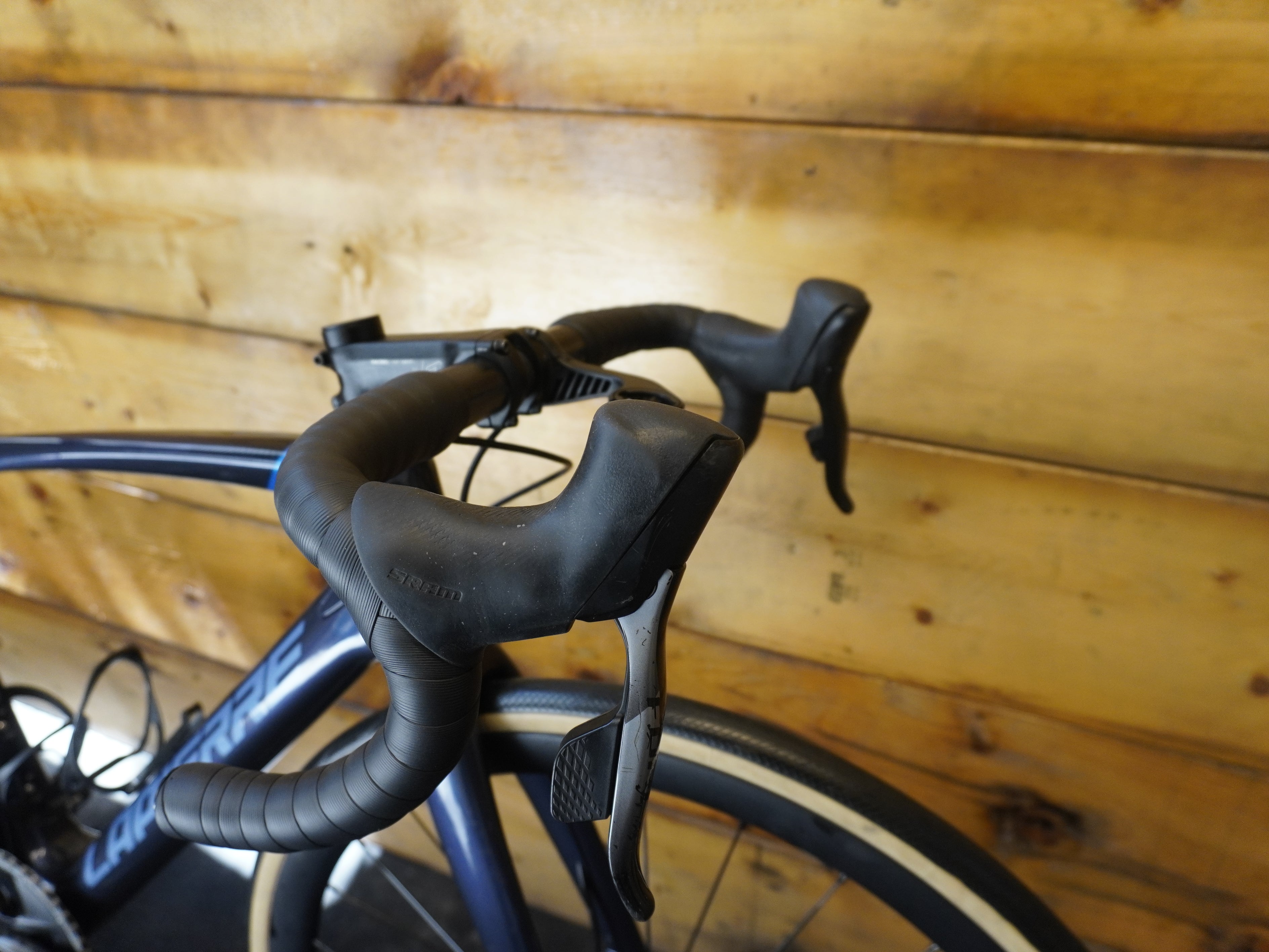 Lapierre Xelius SL 700 disc Road Bike