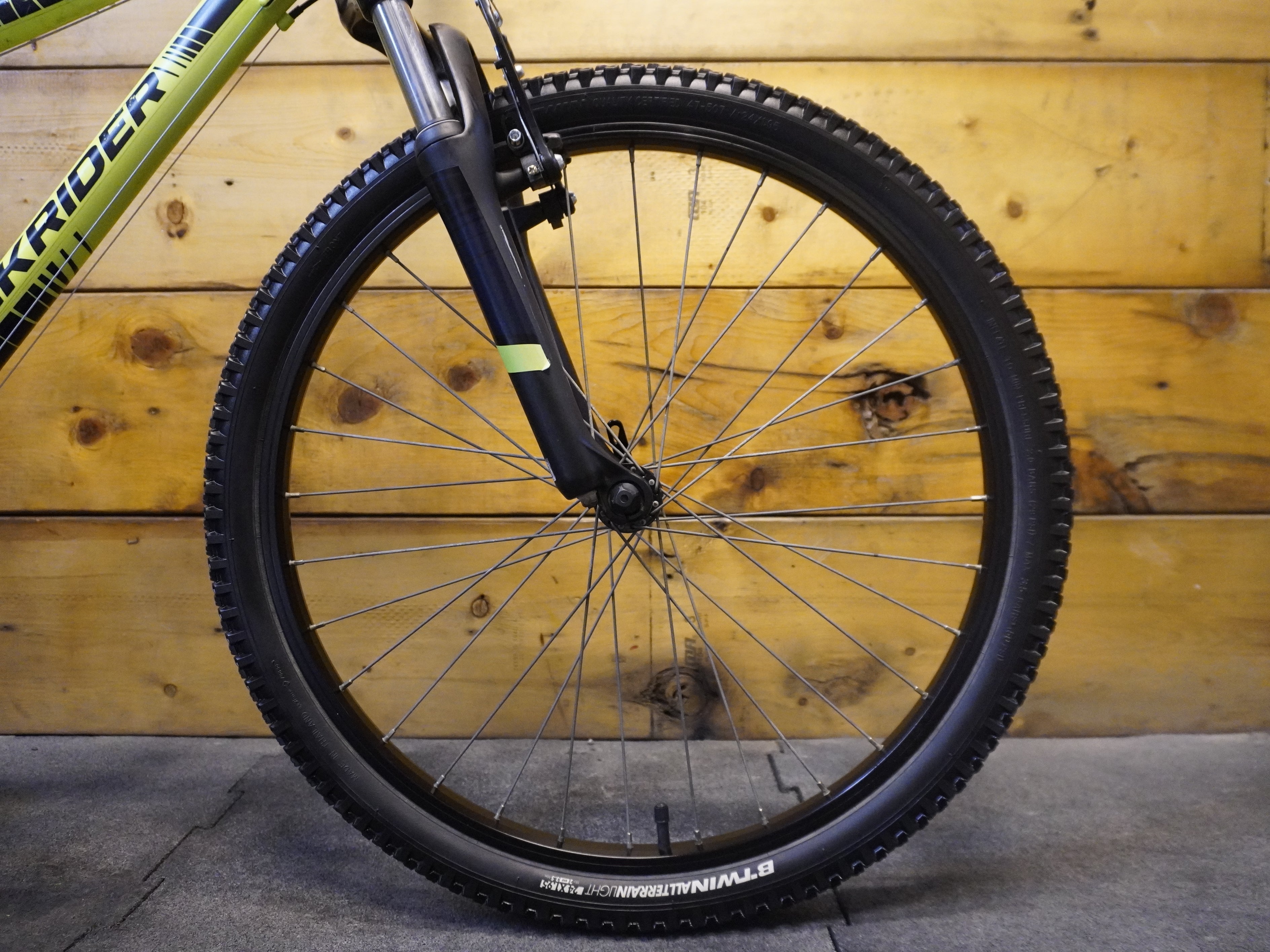 B'Twin Rockrider ST 500 Sport Trail Kids Bike