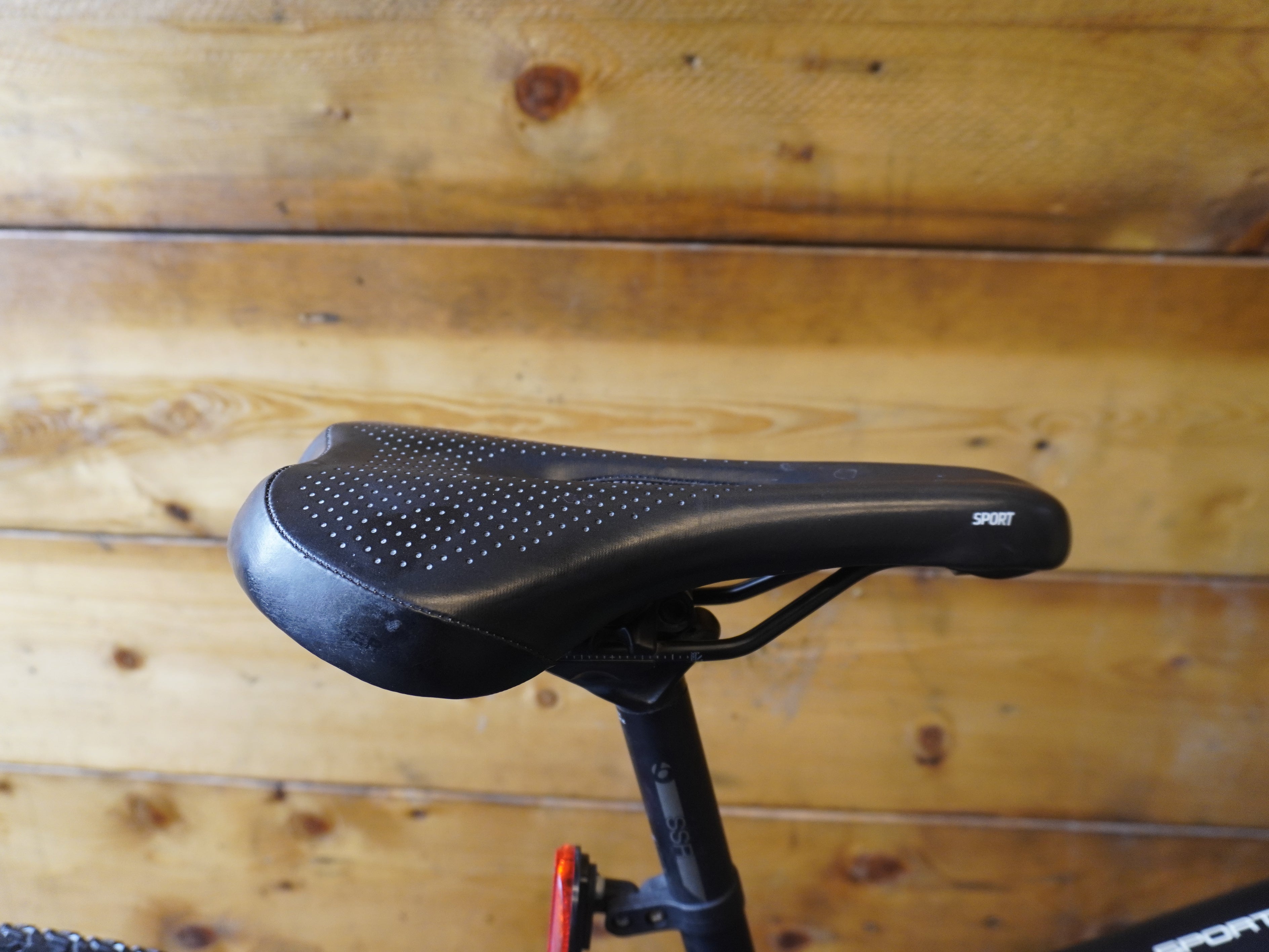 Trek Dual Sport 2 Hybrid Bike
