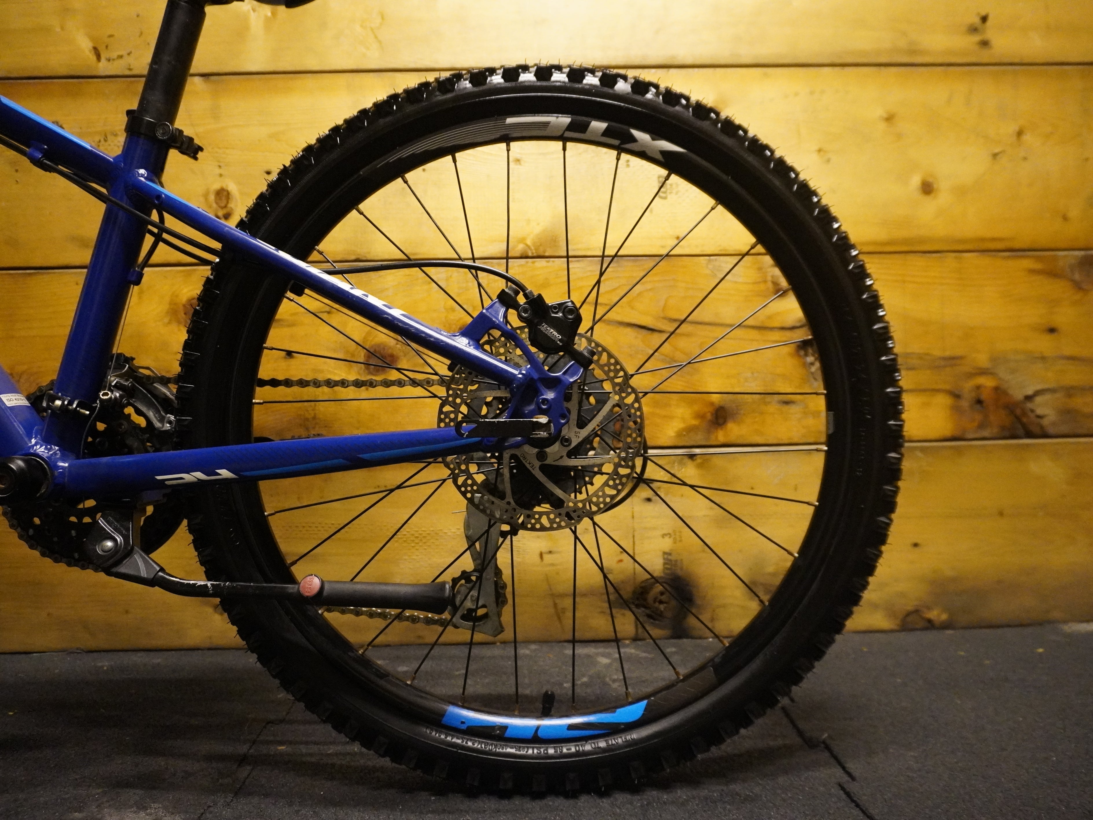 RENT Giant XTC Sl Jr 24 kids Bike