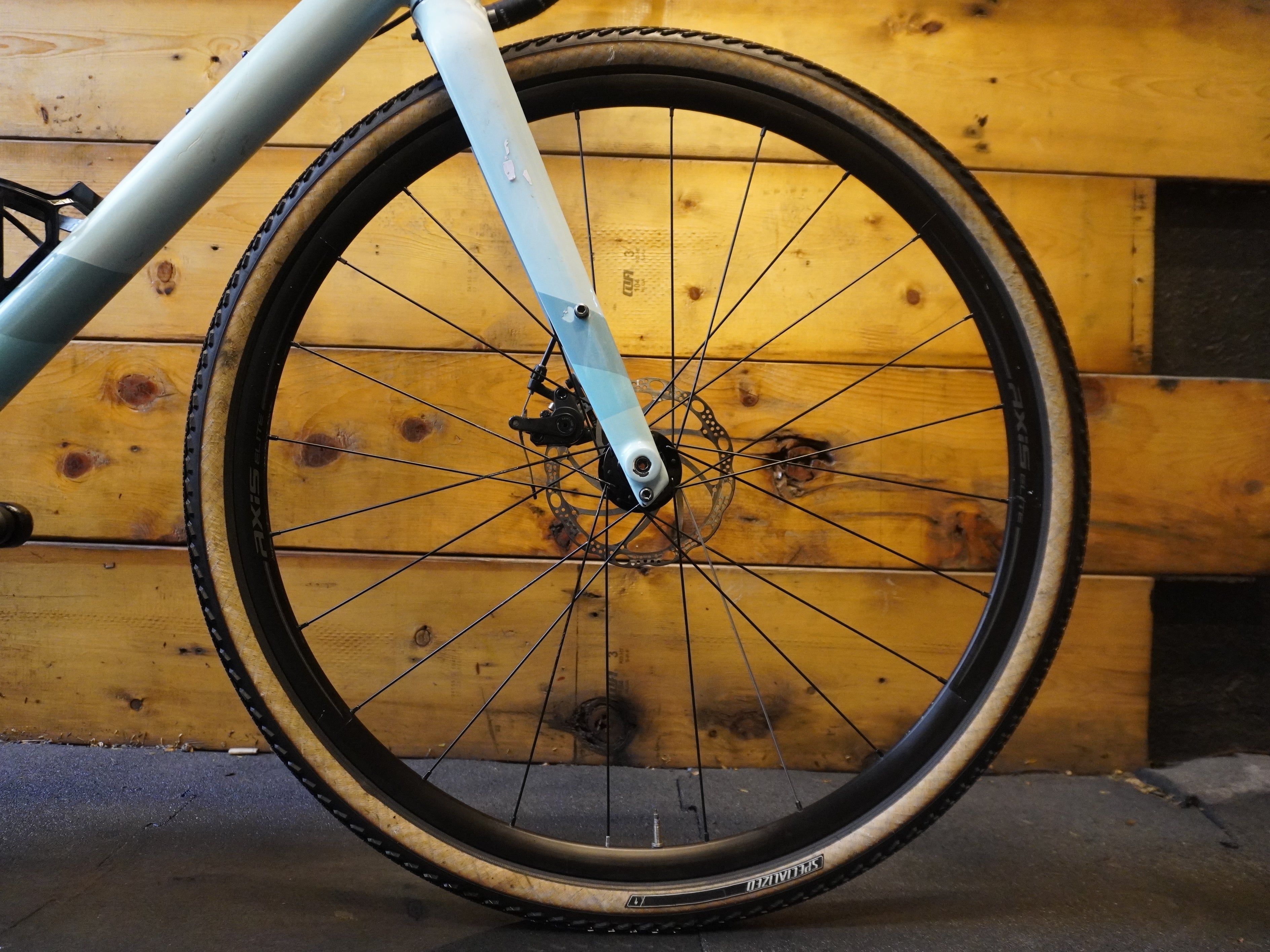 RENT Felt Broam 60 Gravel Bike