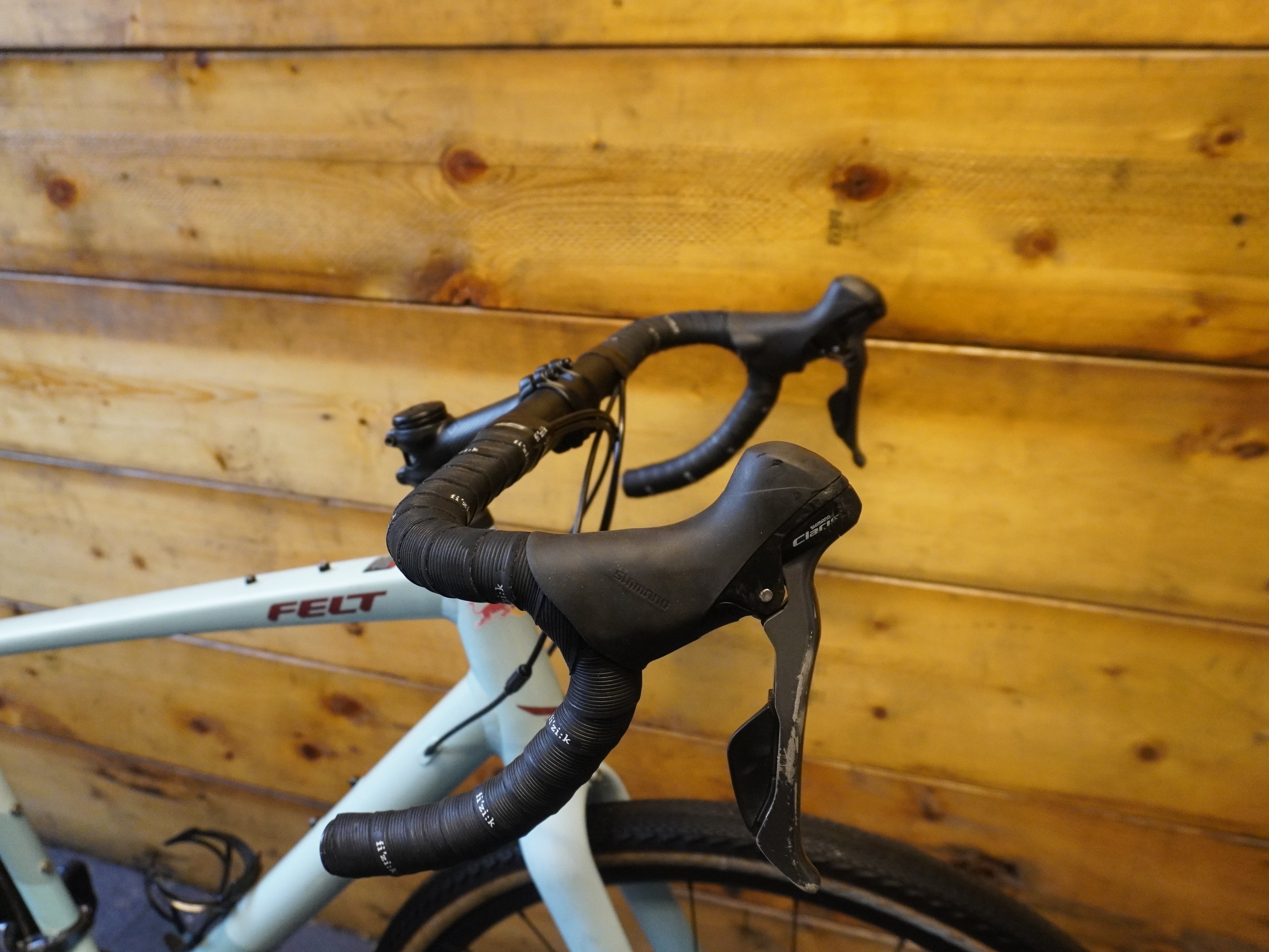 RENT Felt Broam 60 Gravel Bike
