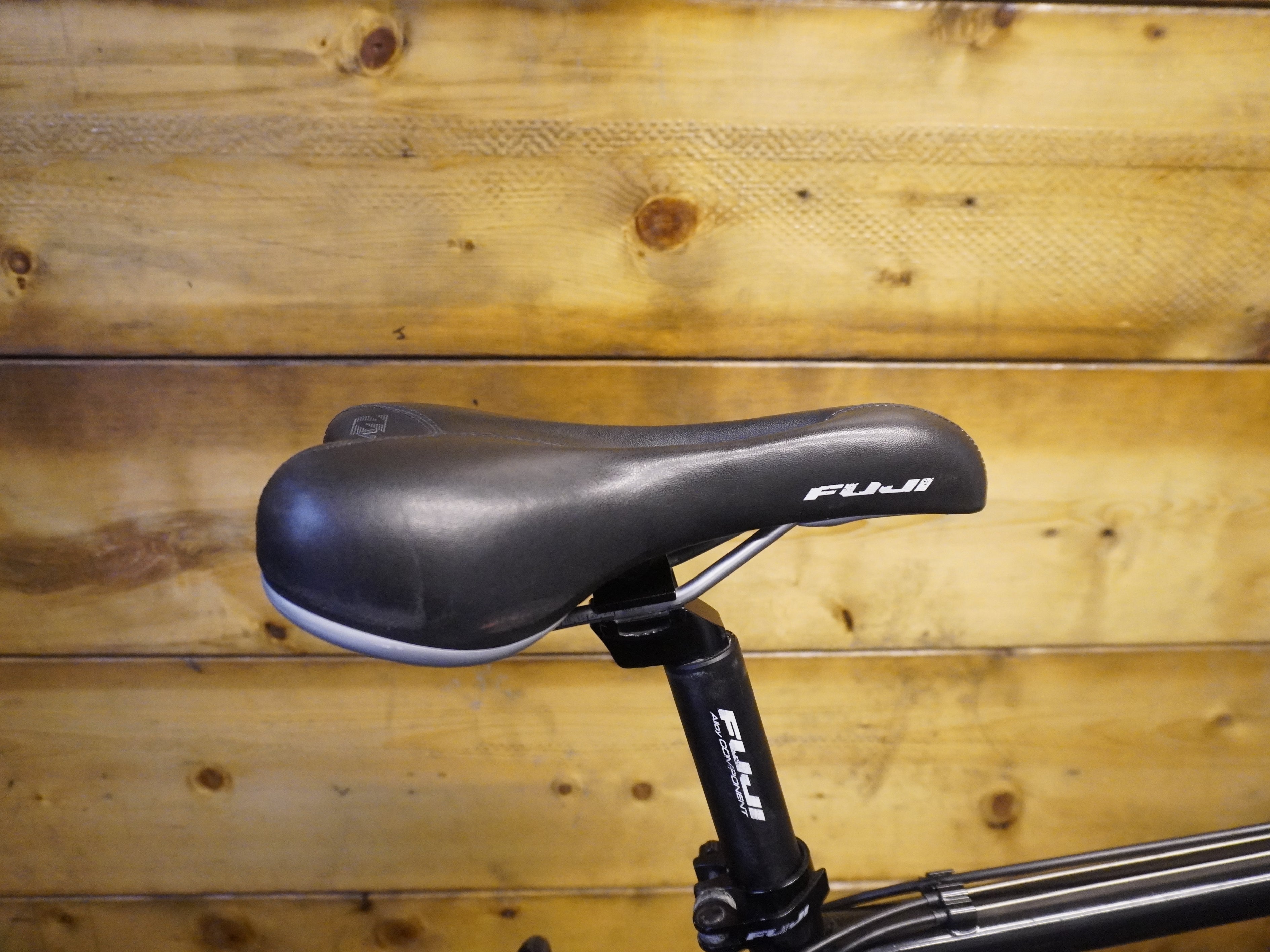 RENT Fuji USA Mountain Bike