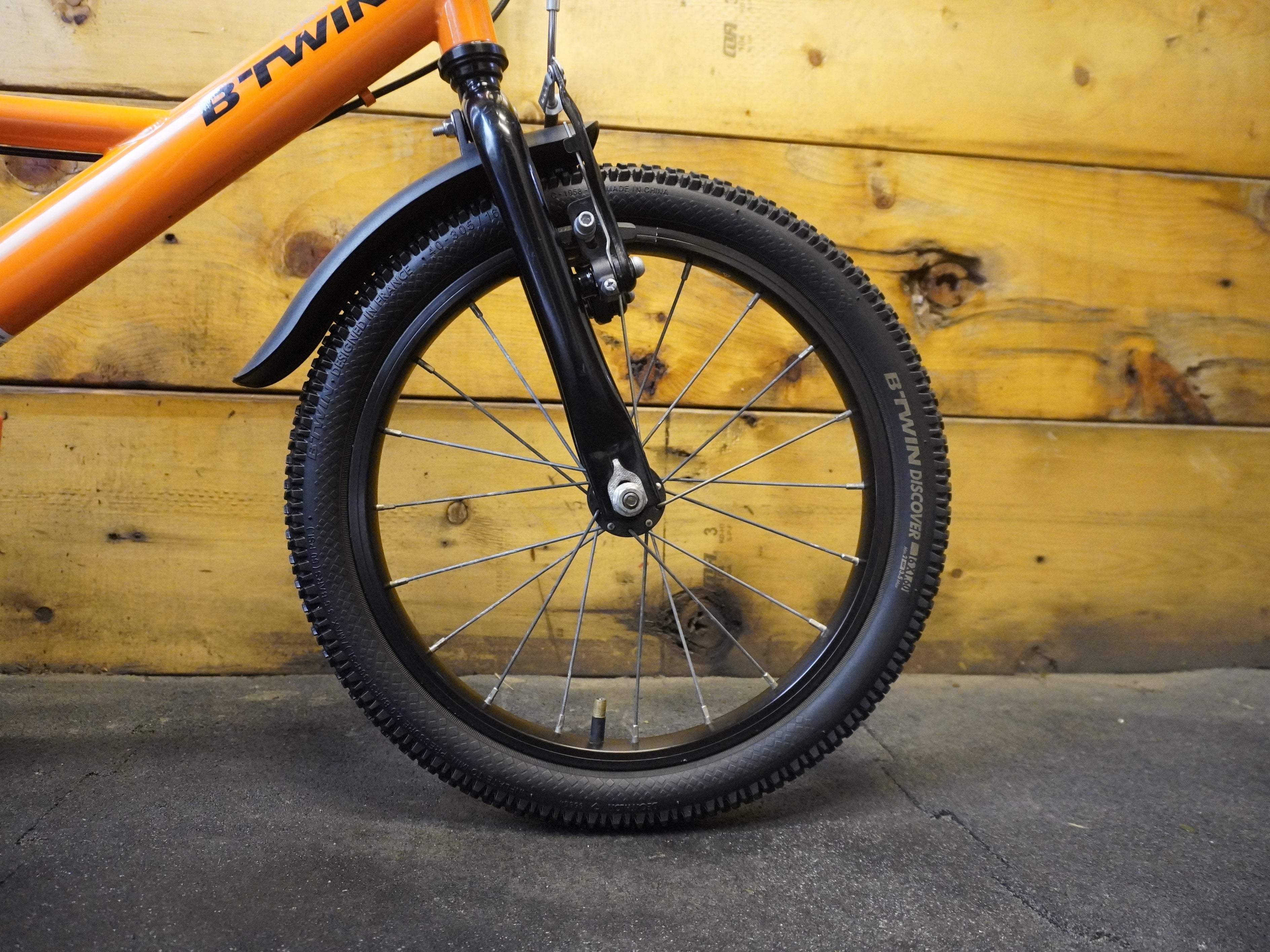 RENT B'twin Robot 500 Kids Bike