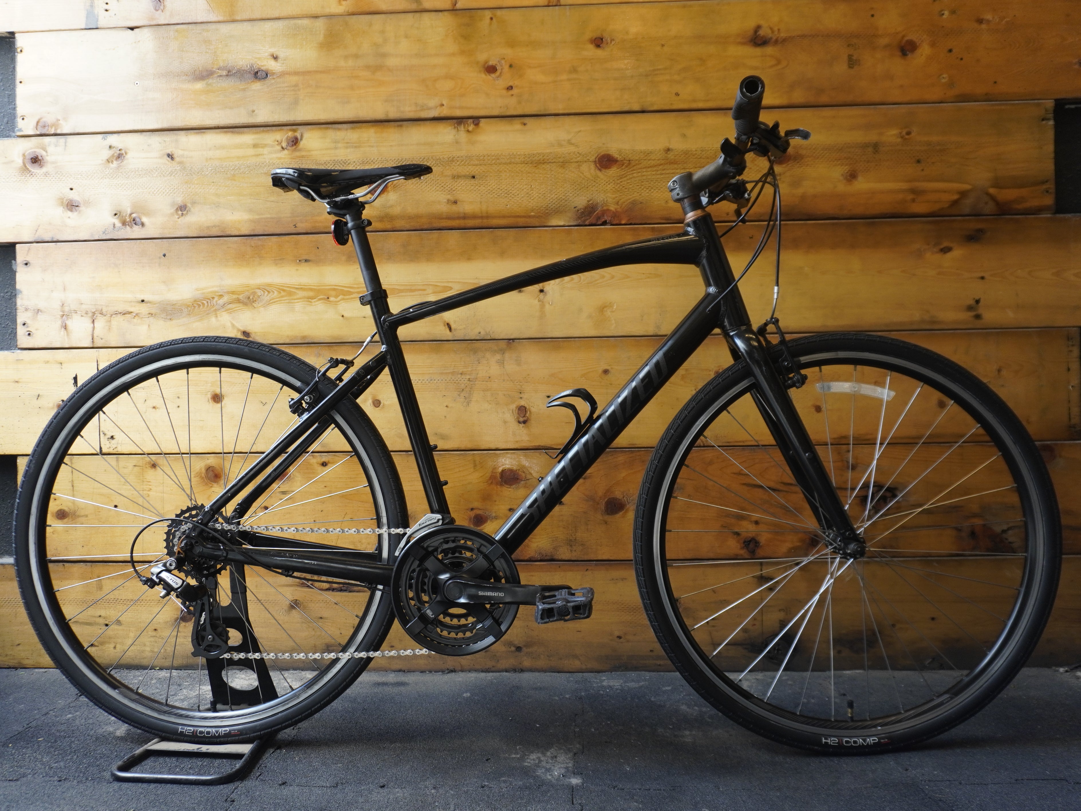 RENT Specialized Sirrus 1.0 Hybrid Bike
