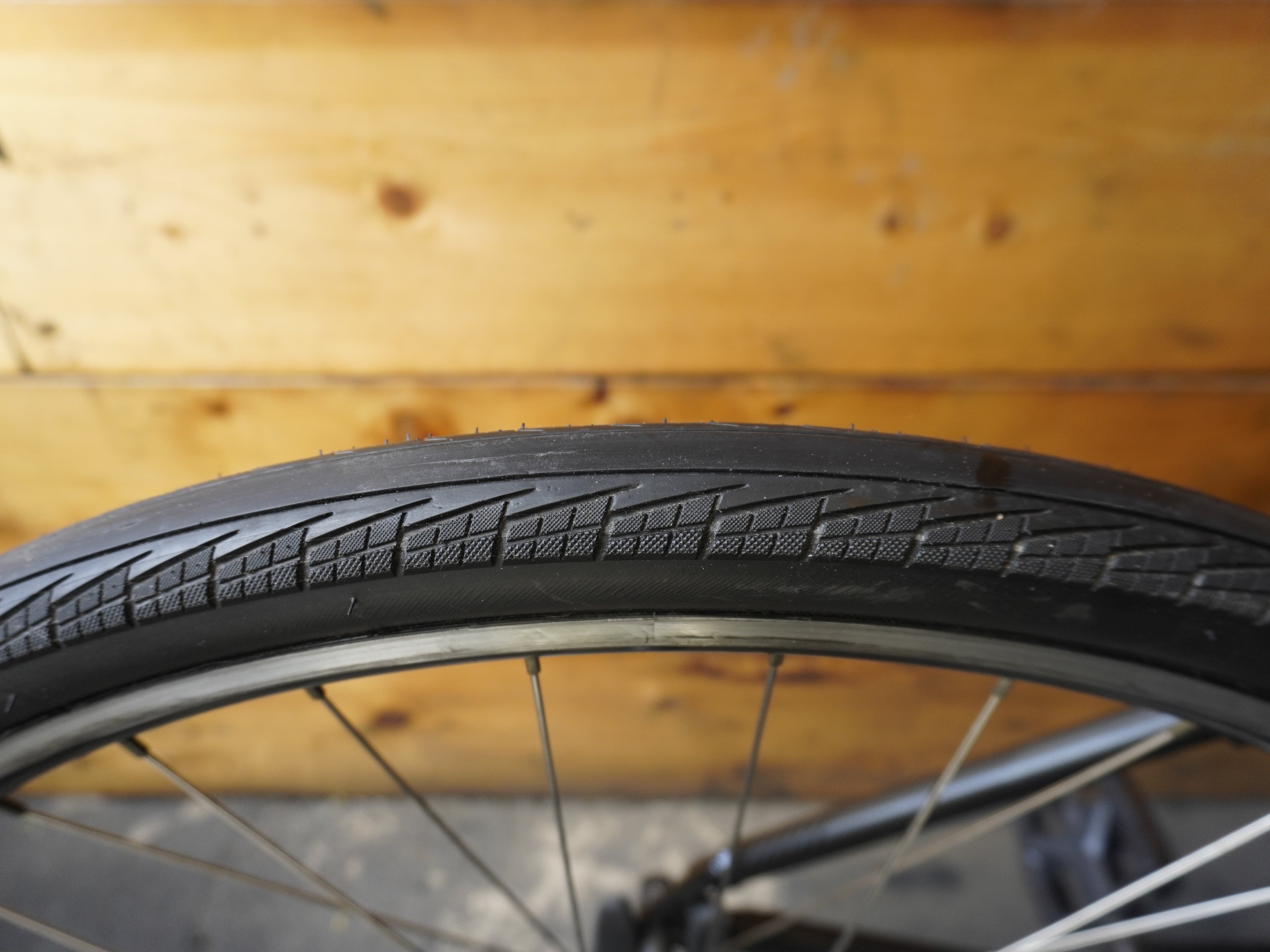 RENT Specialized Sirrus 1.0 Hybrid Bike