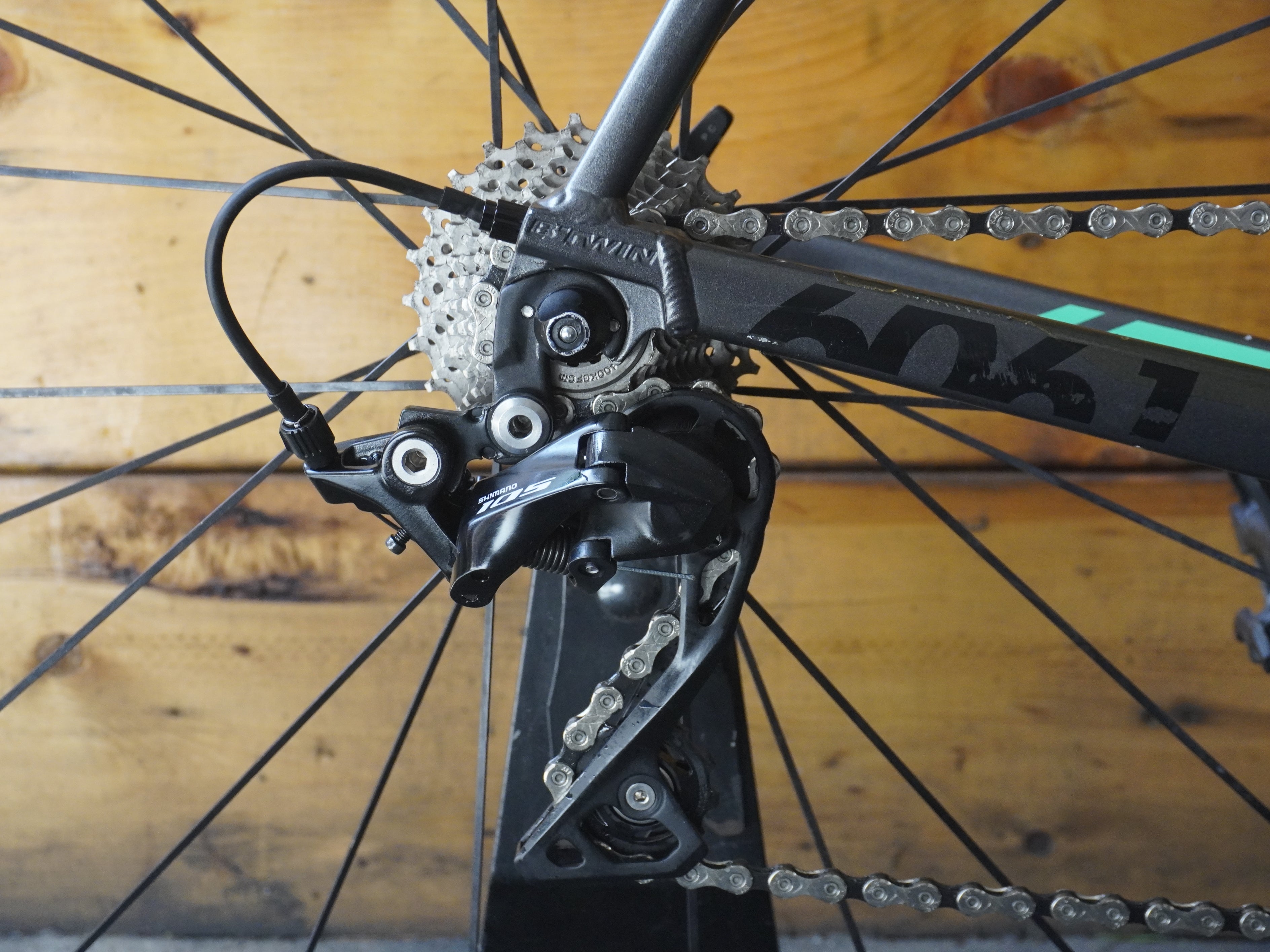 RENT B'Twin Ultra AF Road Bike