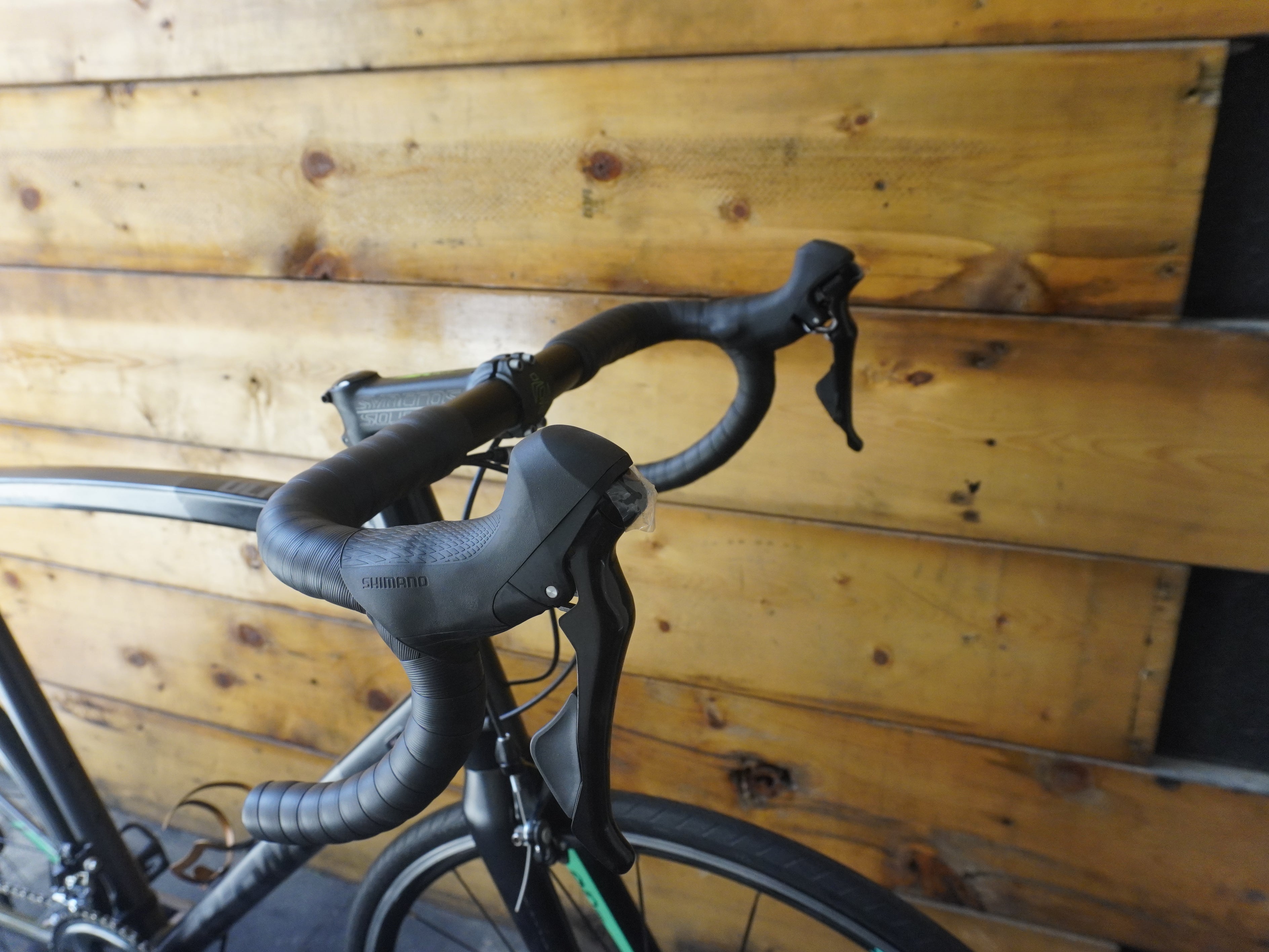 RENT B'Twin Ultra AF Road Bike