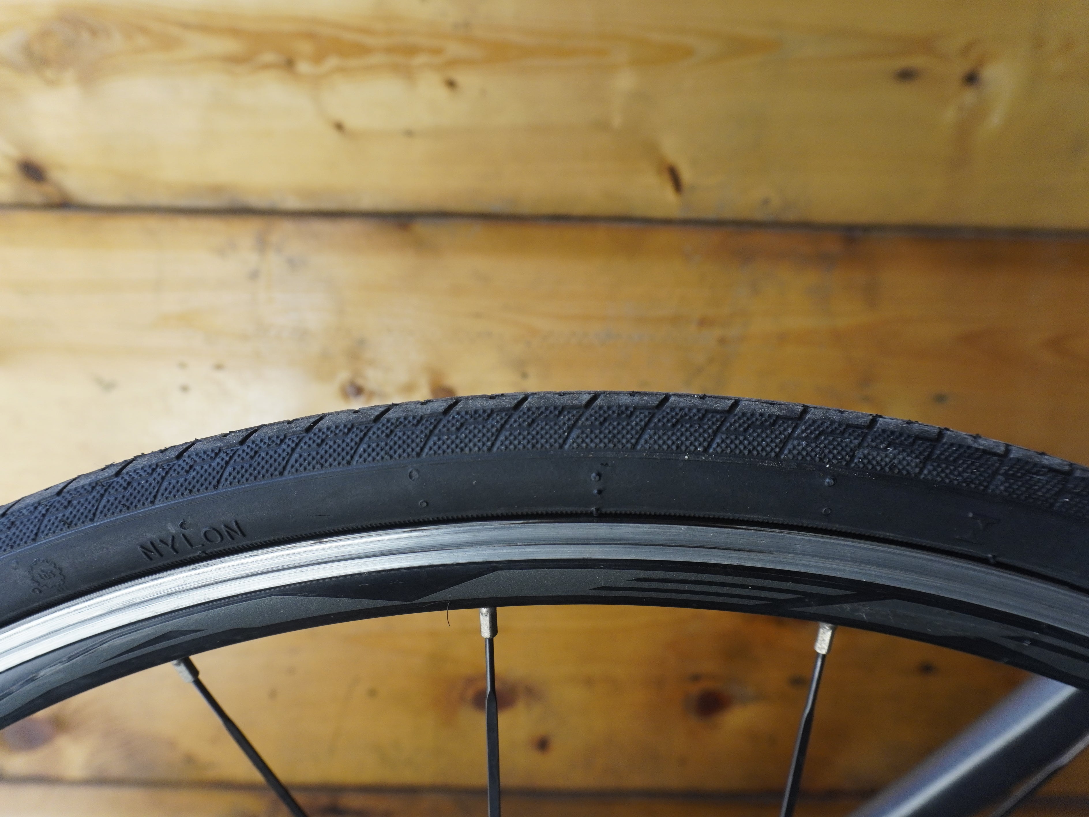 RENT B'Twin Ultra AF Road Bike
