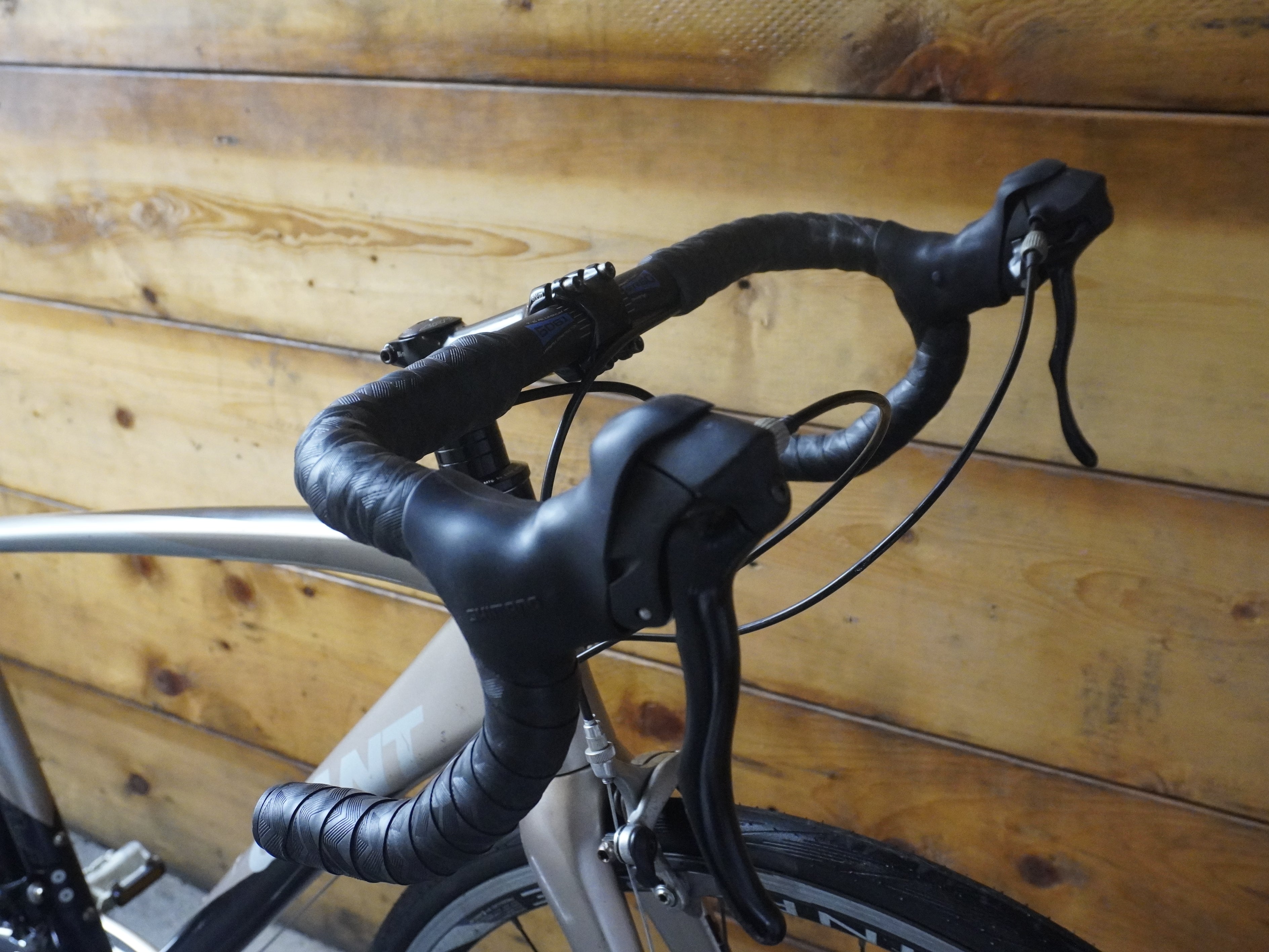 Giant Defy road bike