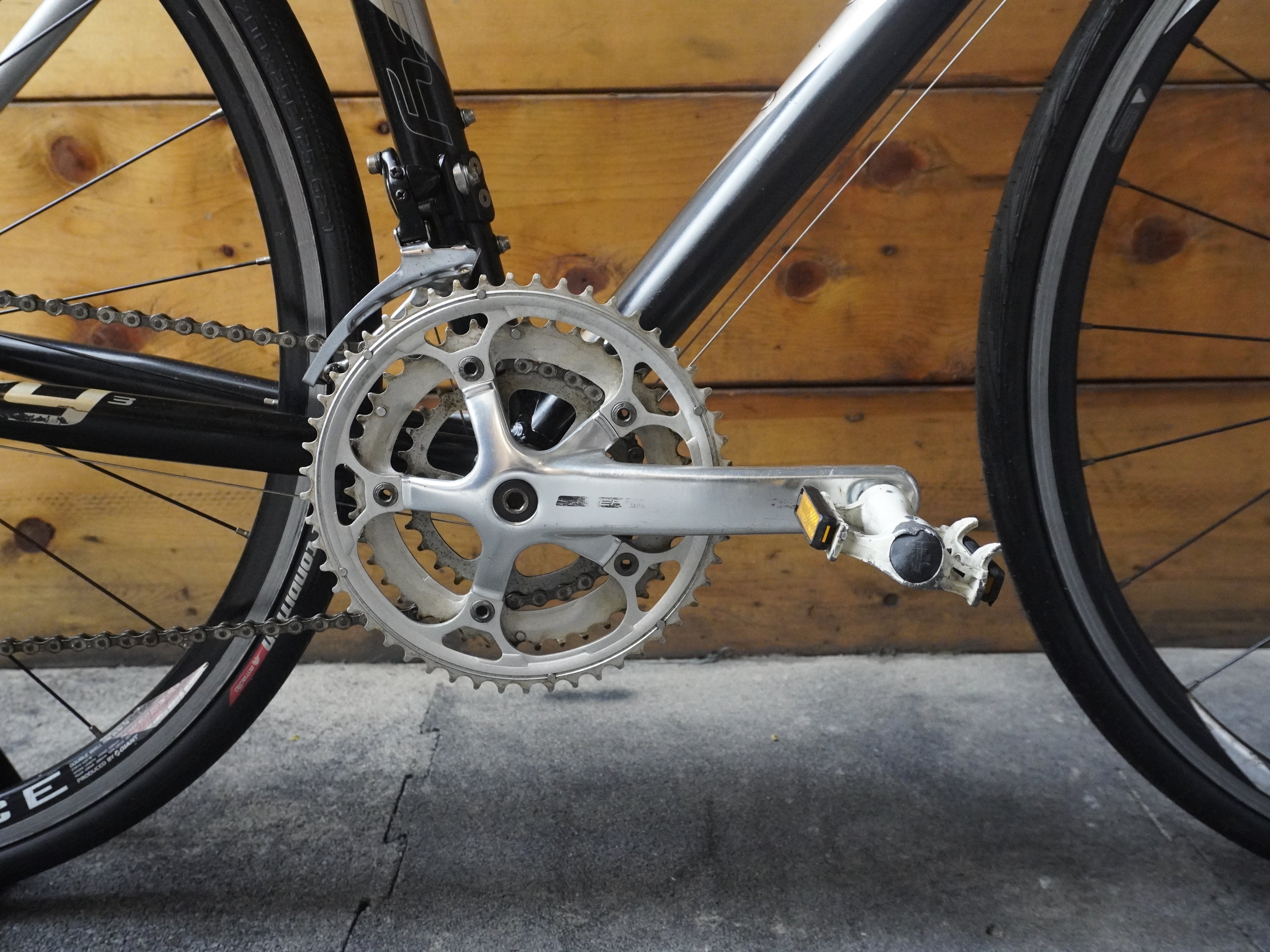 Giant Defy road bike