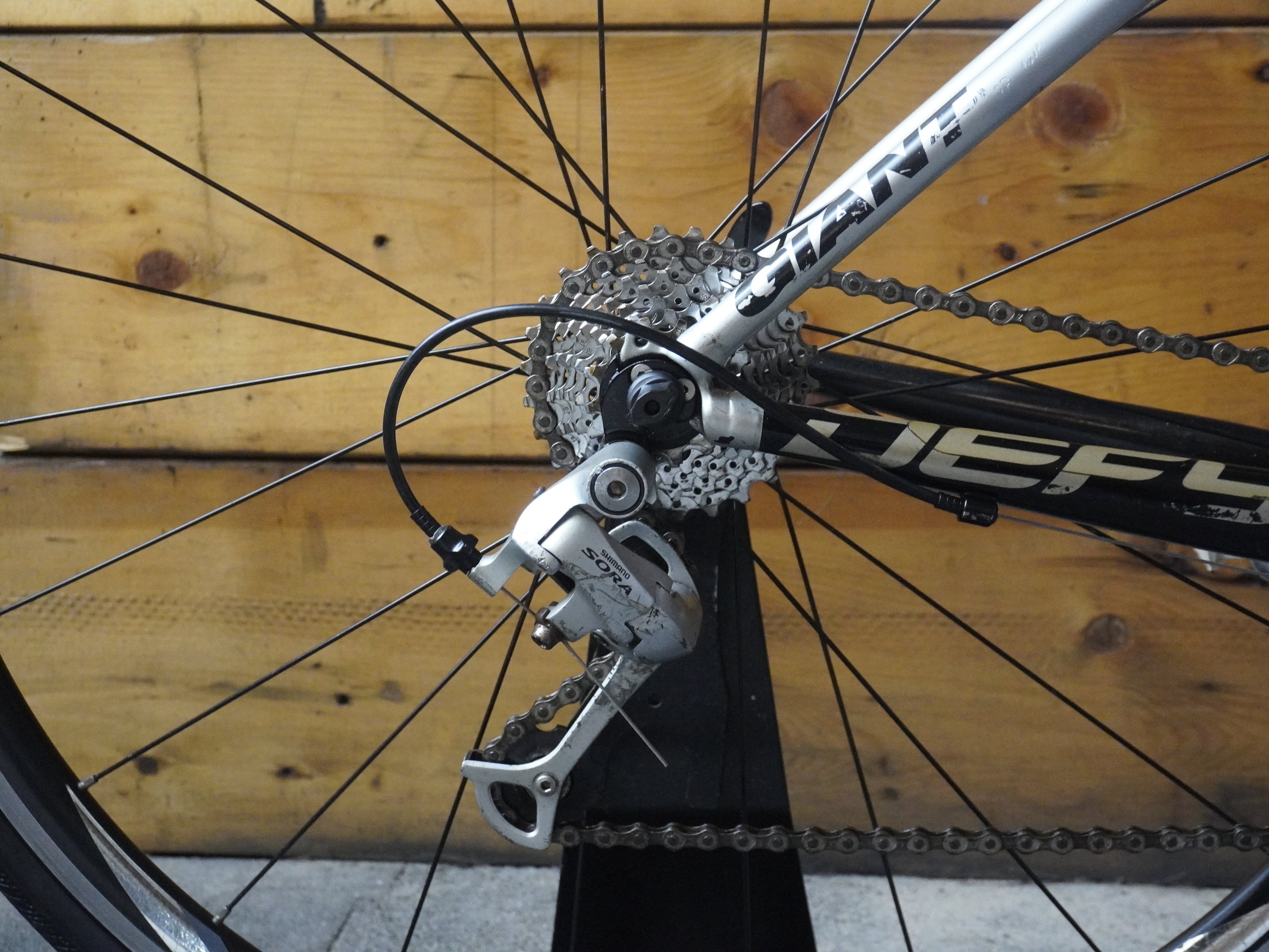 Giant Defy road bike