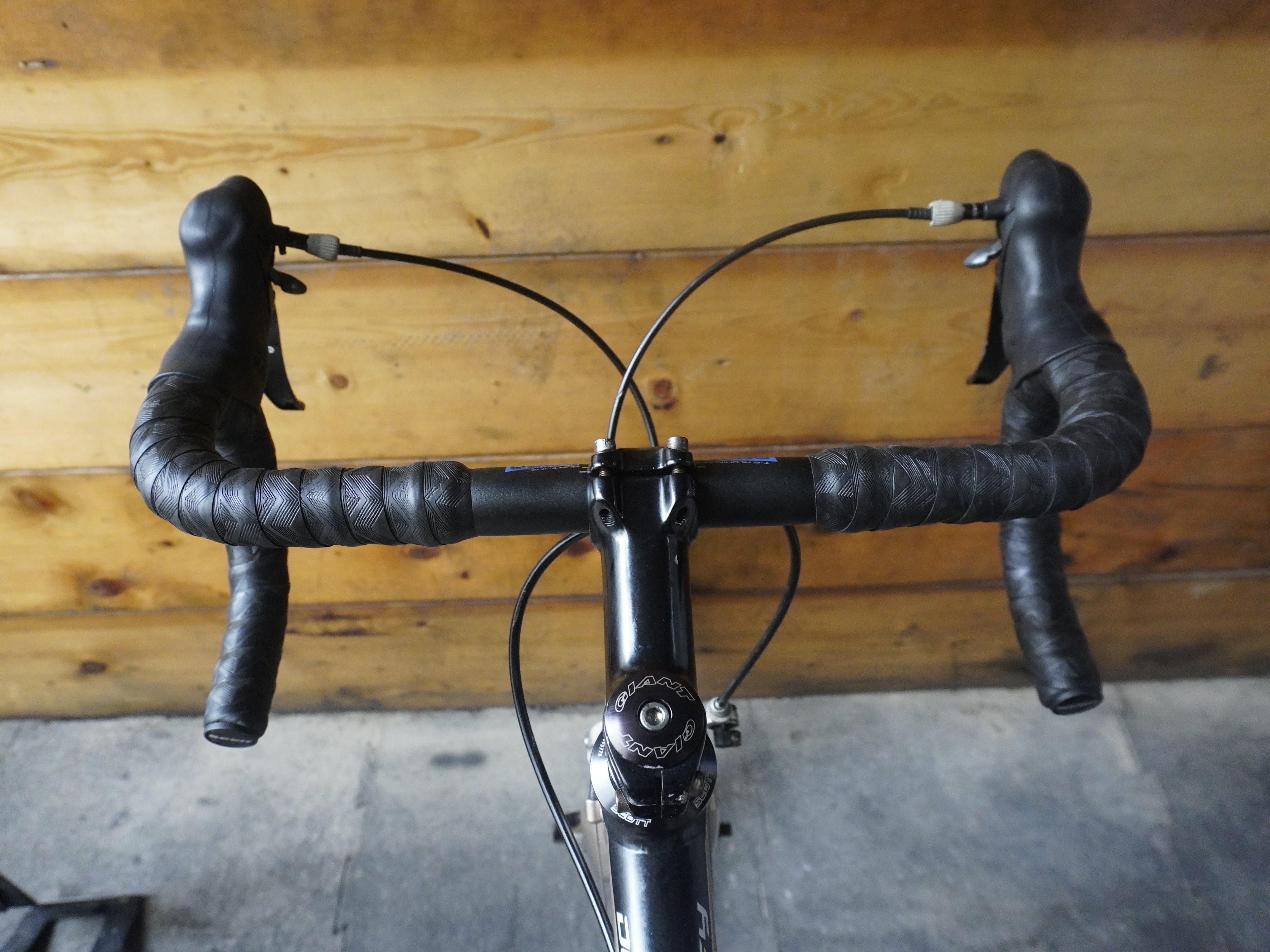 Giant Defy road bike
