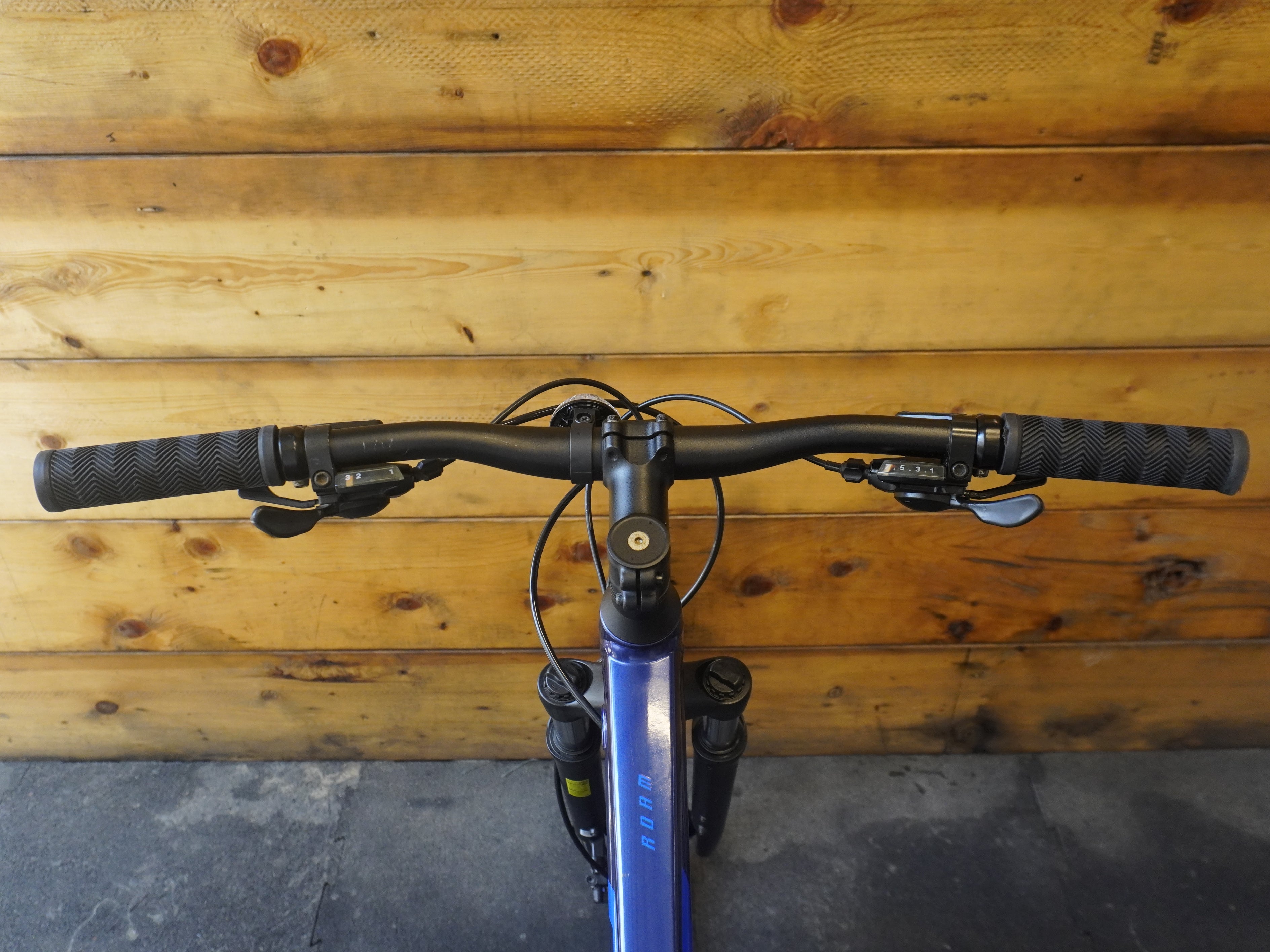 Giant Roam 4 Mountain Bike