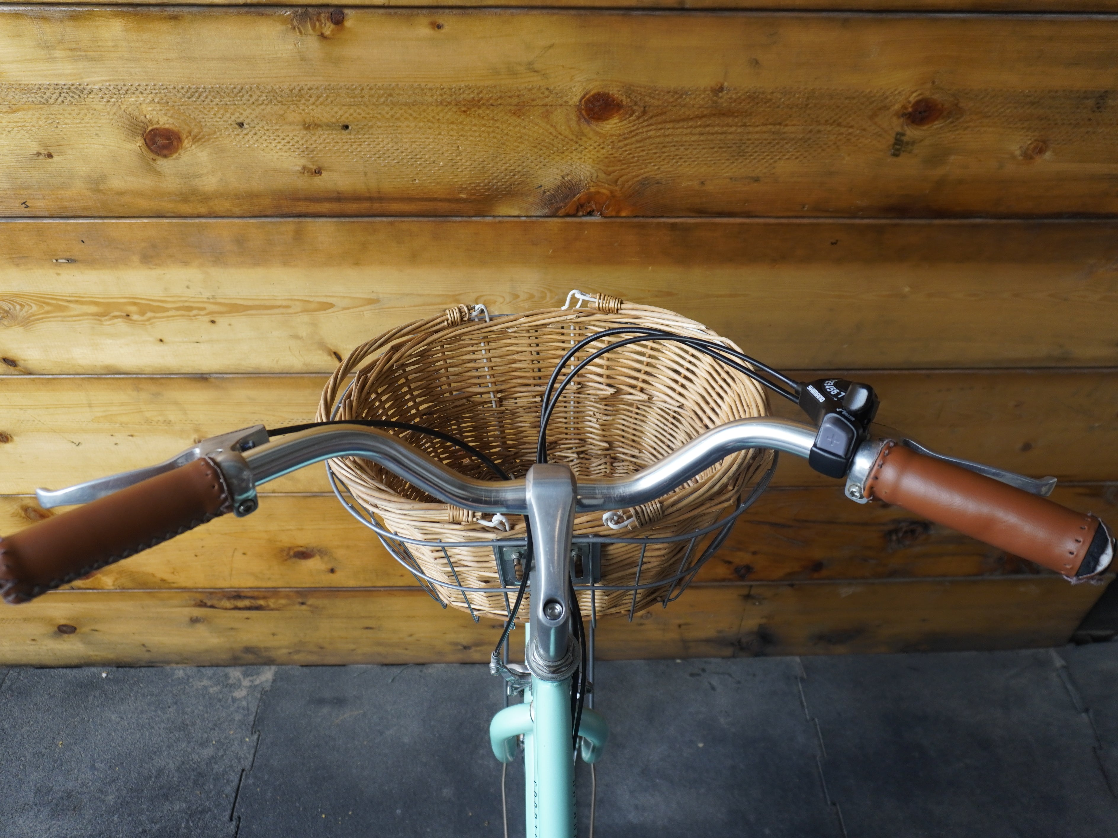Spartan 24" Platinum City Bike