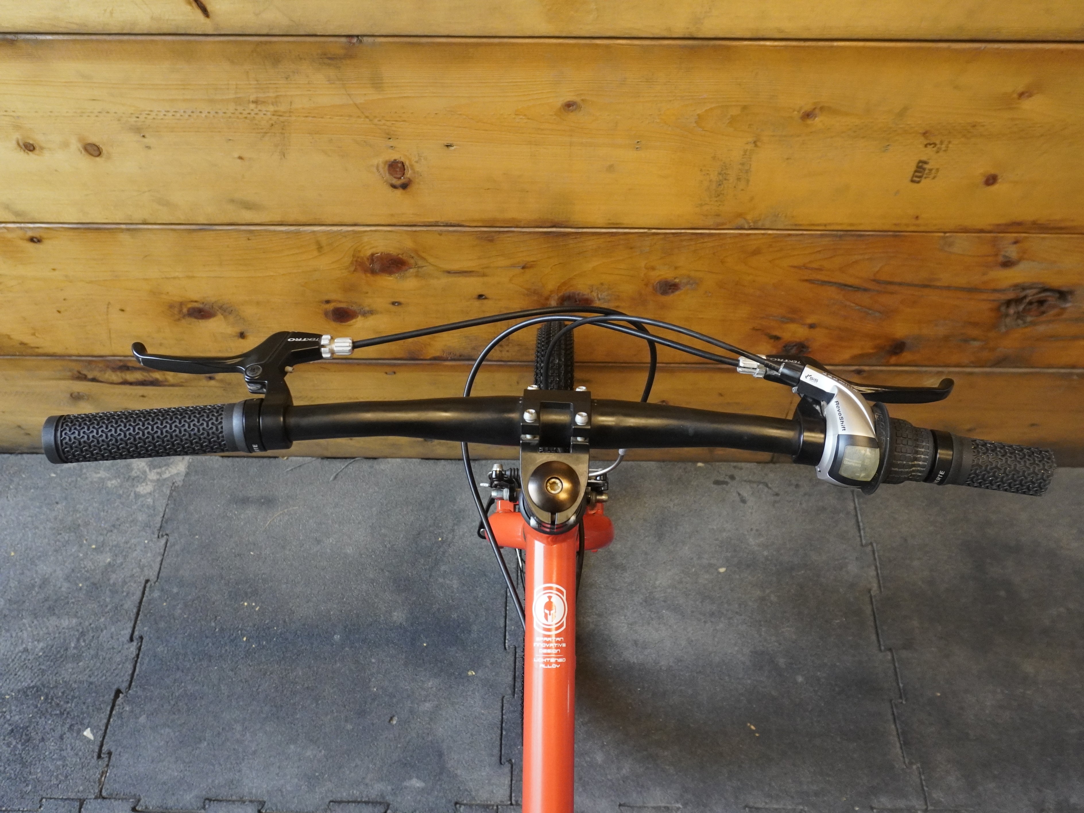 RENT Spartan Hyperlite 20" Kids Bike