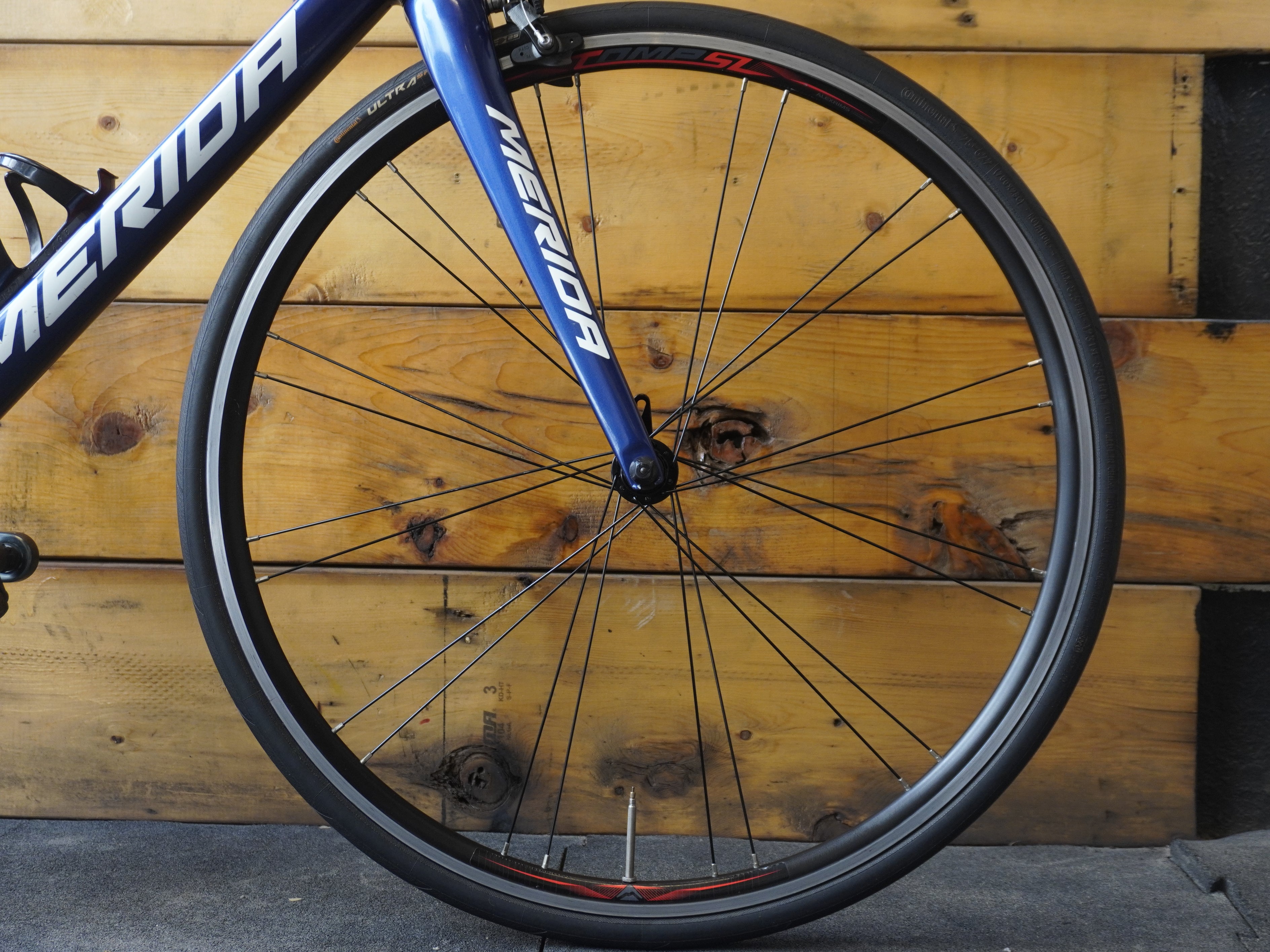RENT Merida Scultura 300 Road Bike