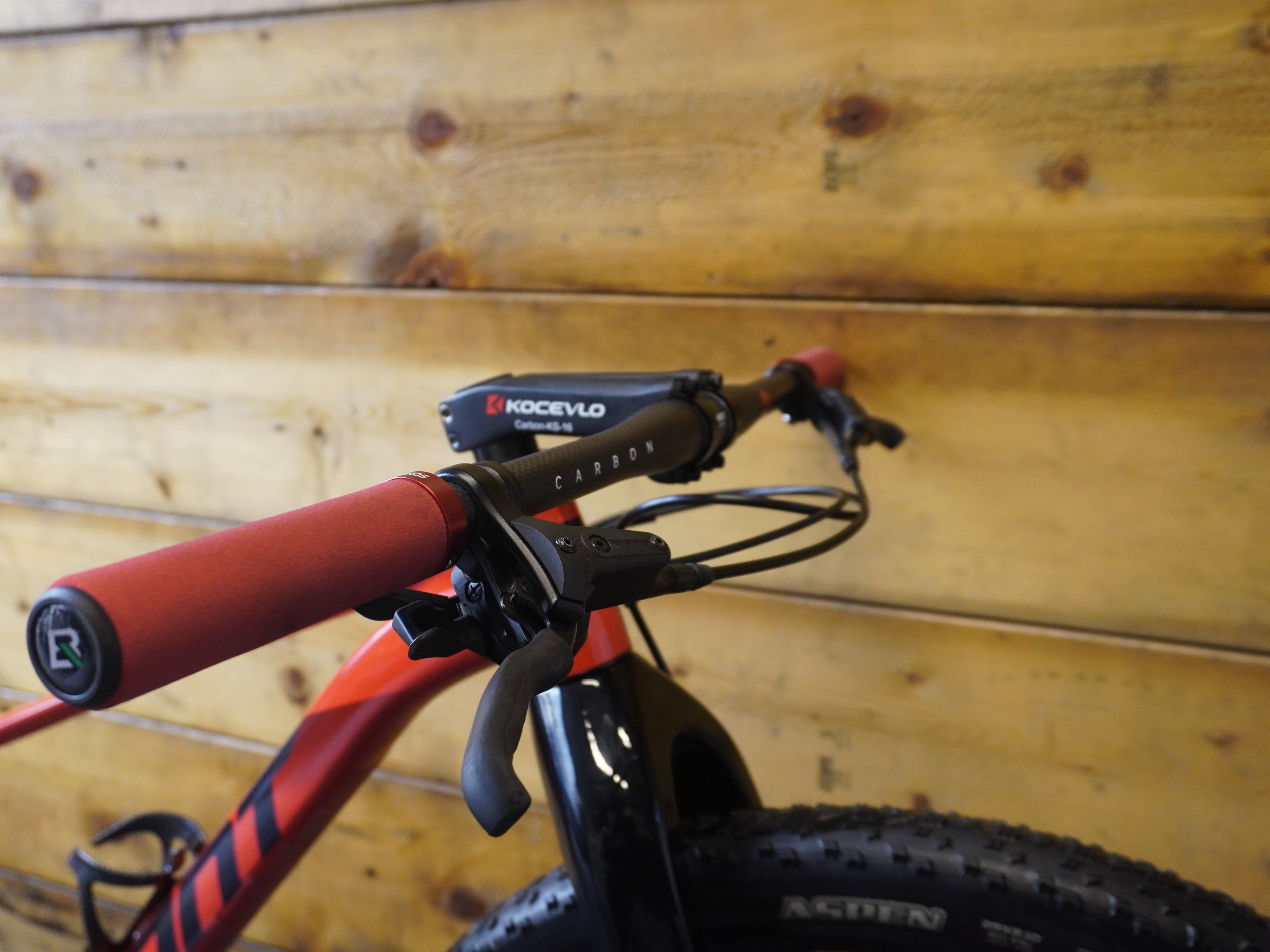 RENT Giant Talon 1 Mountain Bike