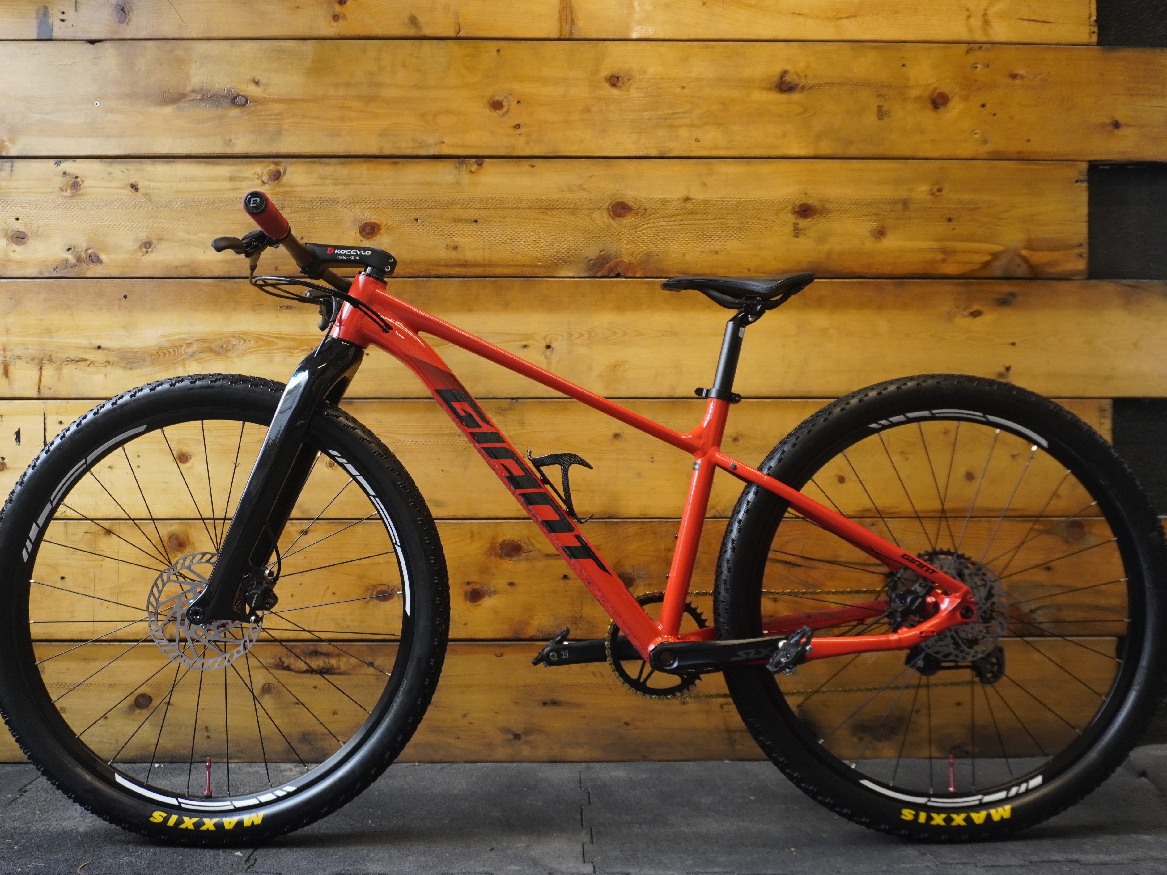 RENT Giant Talon 1 Mountain Bike