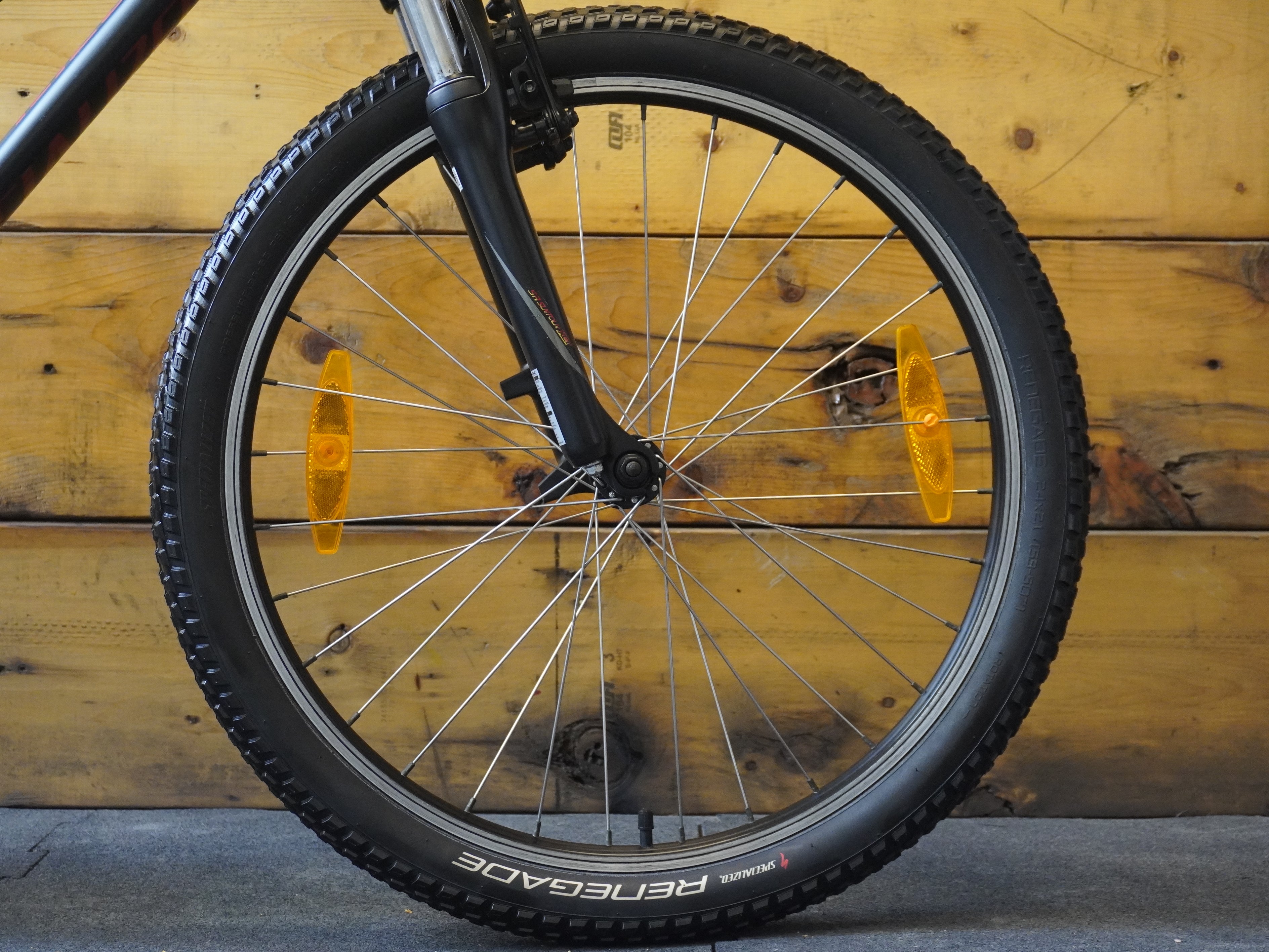 Specialized Hotrock 24" Kids Bike
