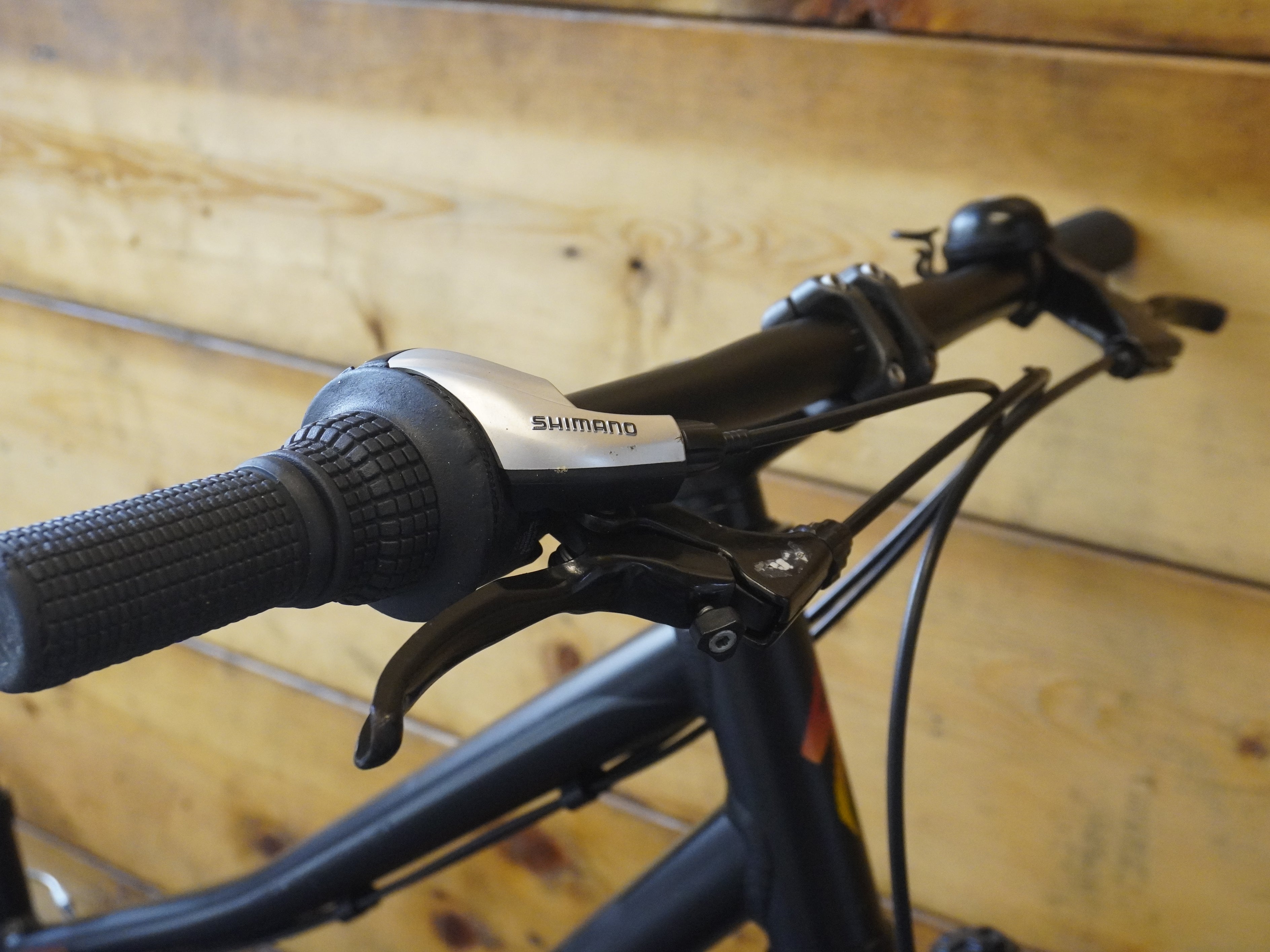 Specialized Hotrock 24" Kids Bike