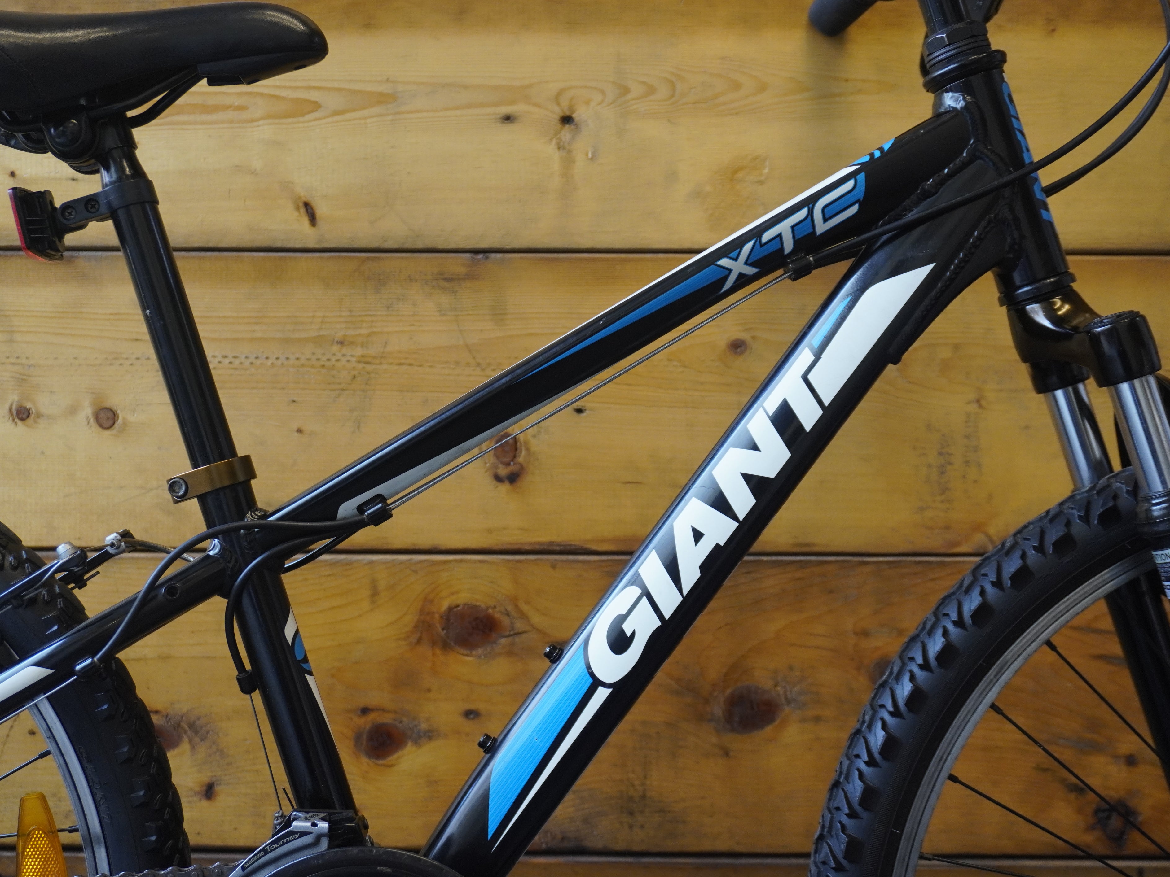 Giant XTC JR 2 24" Kids Bike