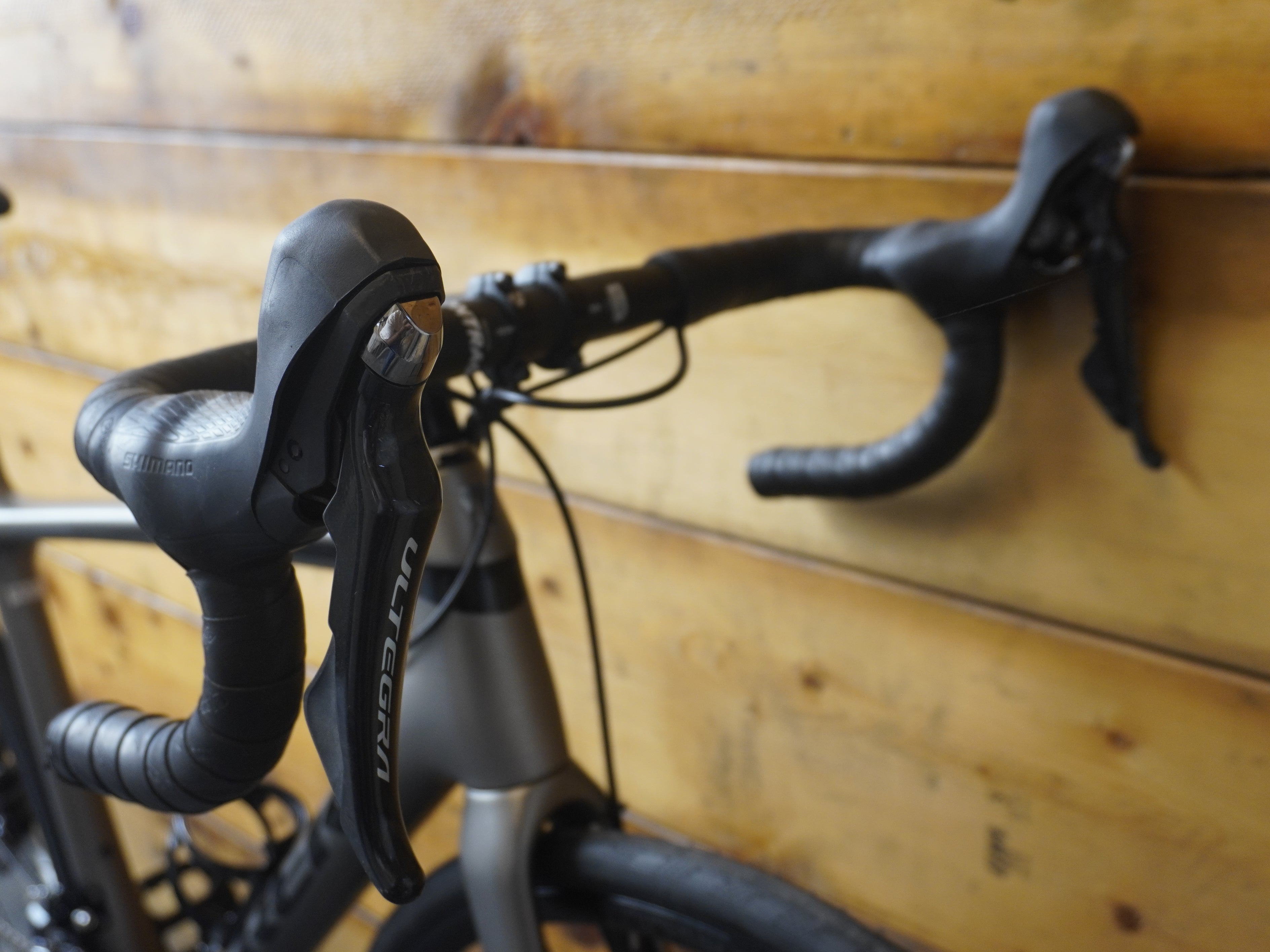 Trek Émonda SL 6 Disc Road Bike