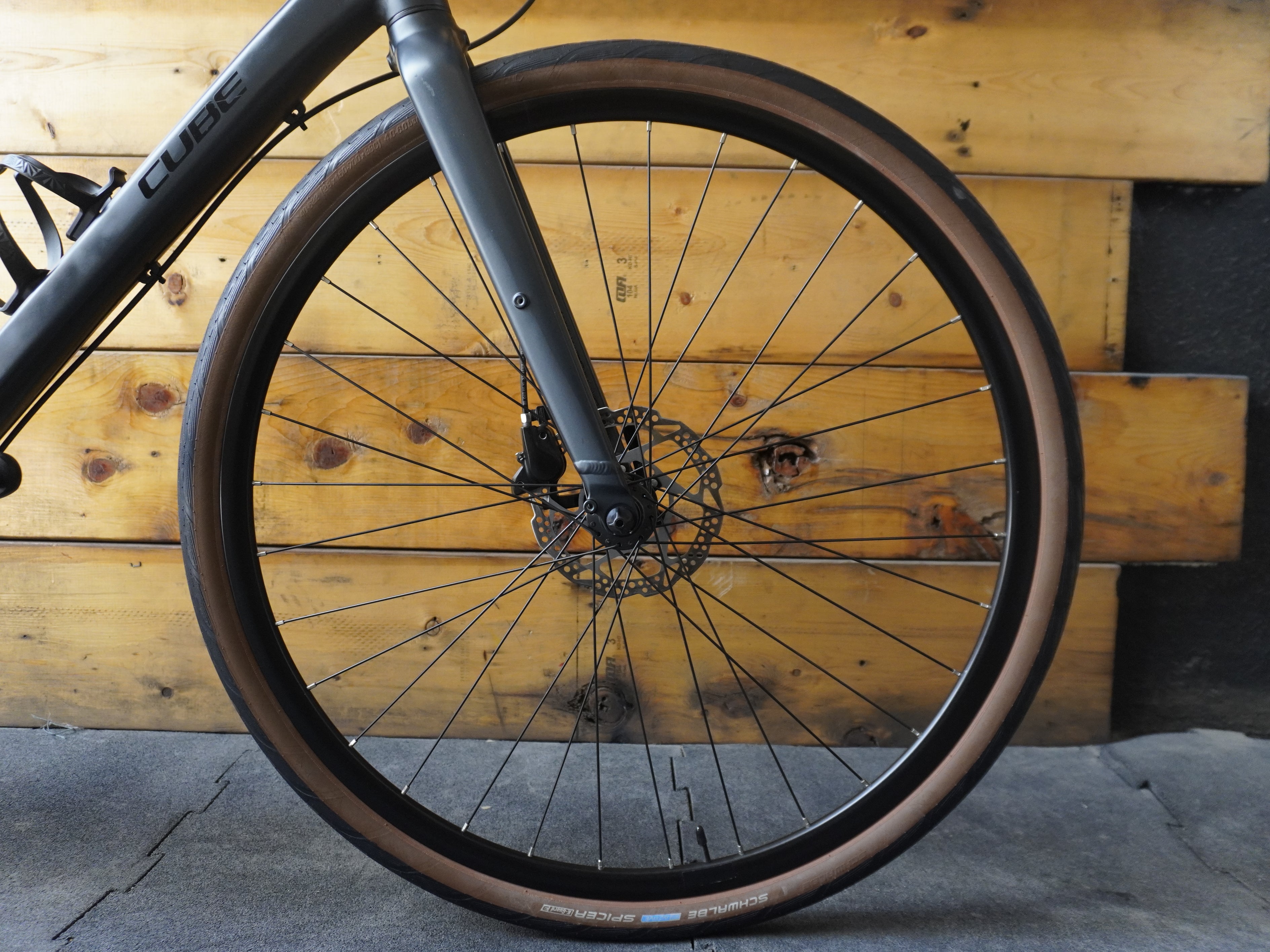 Cube Hyde Race Trapeze Hybrid Bike
