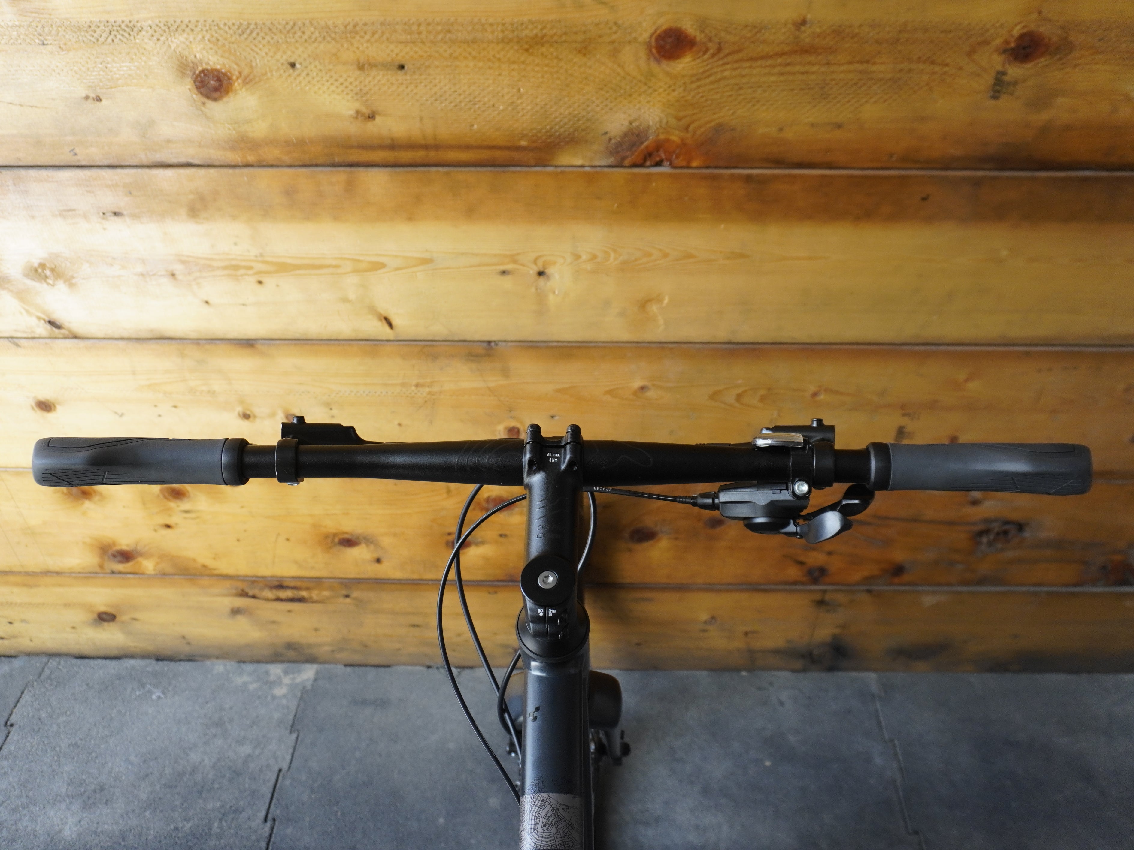 Cube Hyde Race Trapeze Hybrid Bike