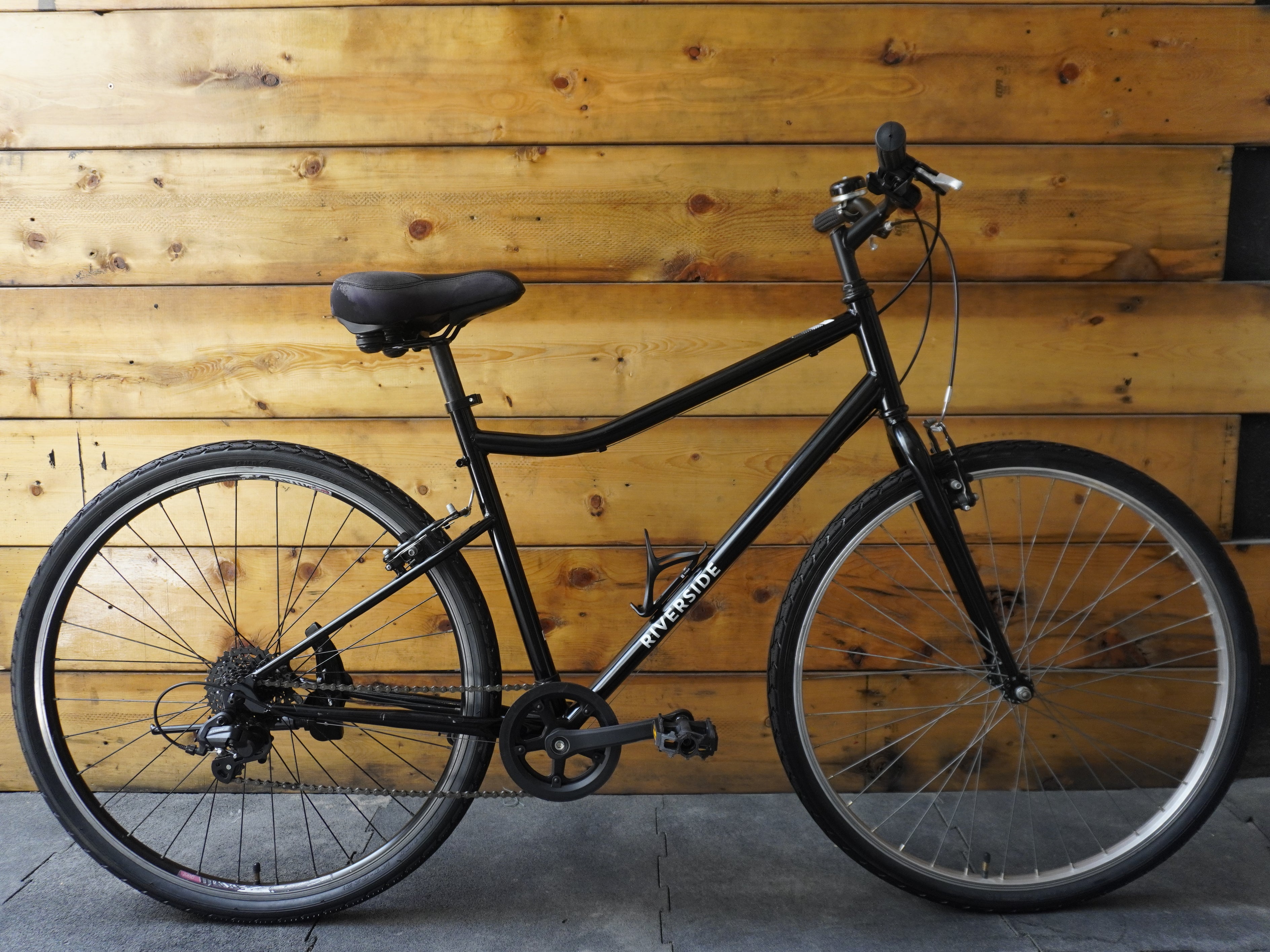 Decathlon Riverside Hybrid Bike