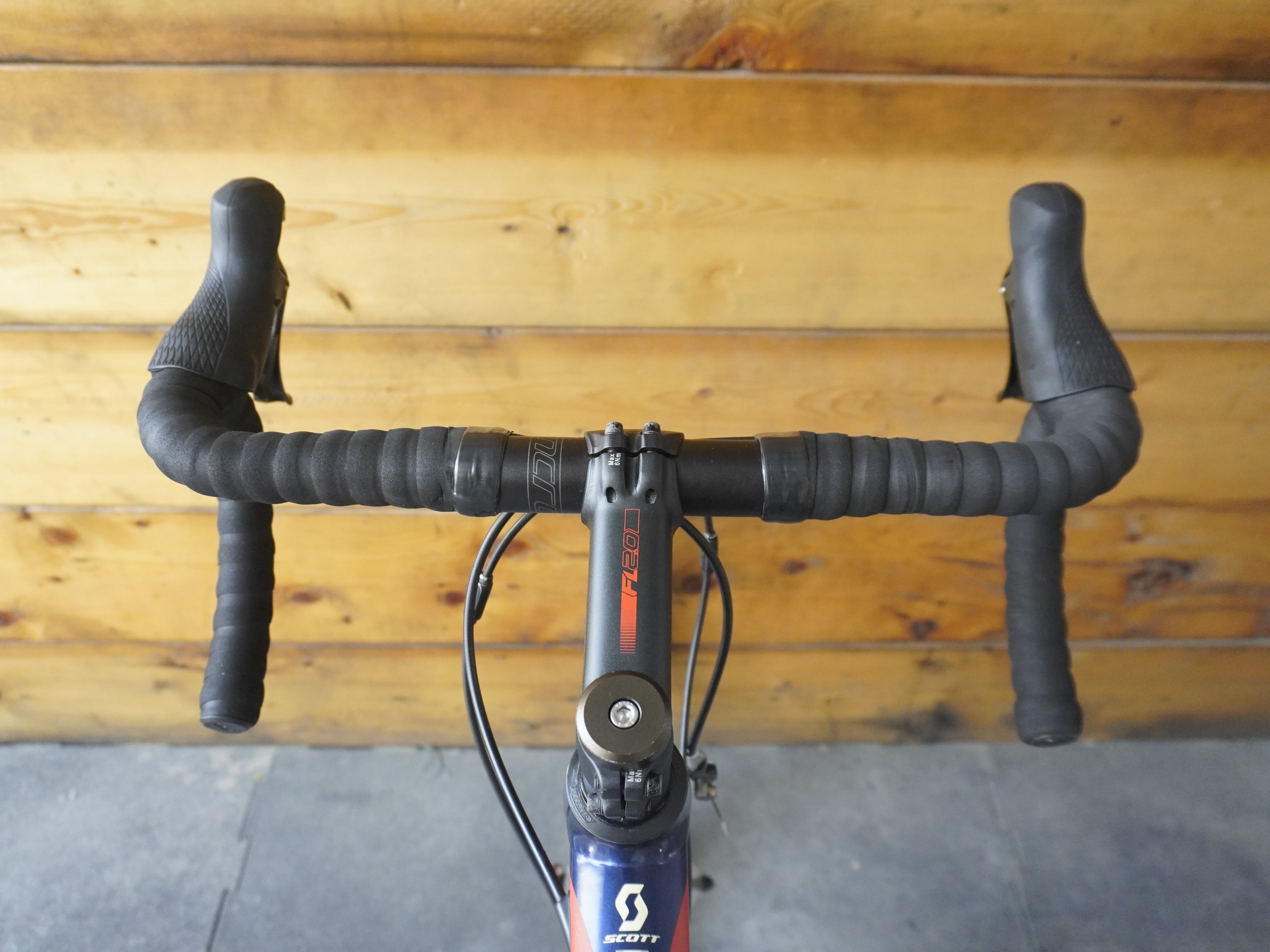 RENT Scott Speedster 20 Road Bike