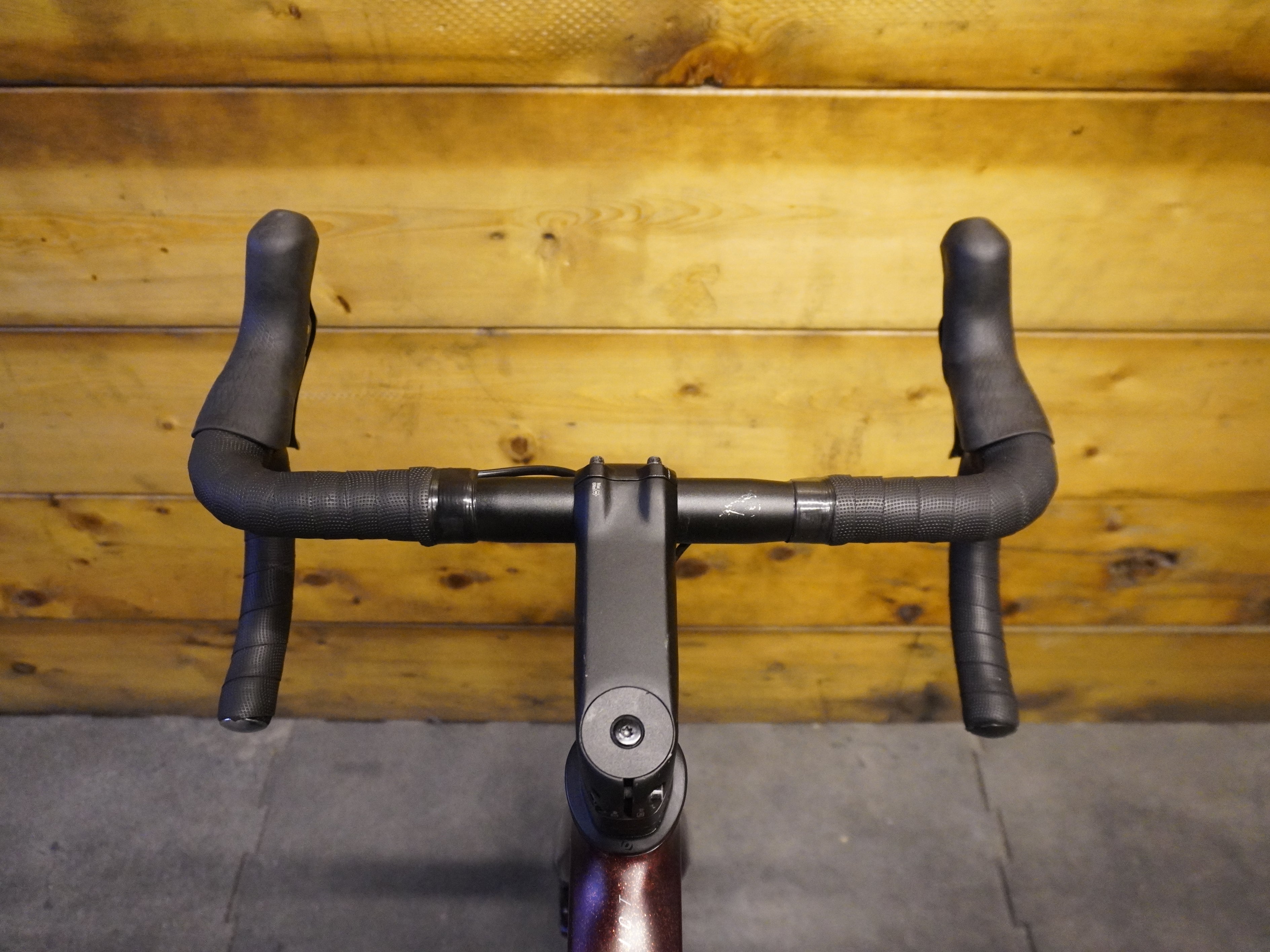 RENT Scott Addict 30 Road Bike