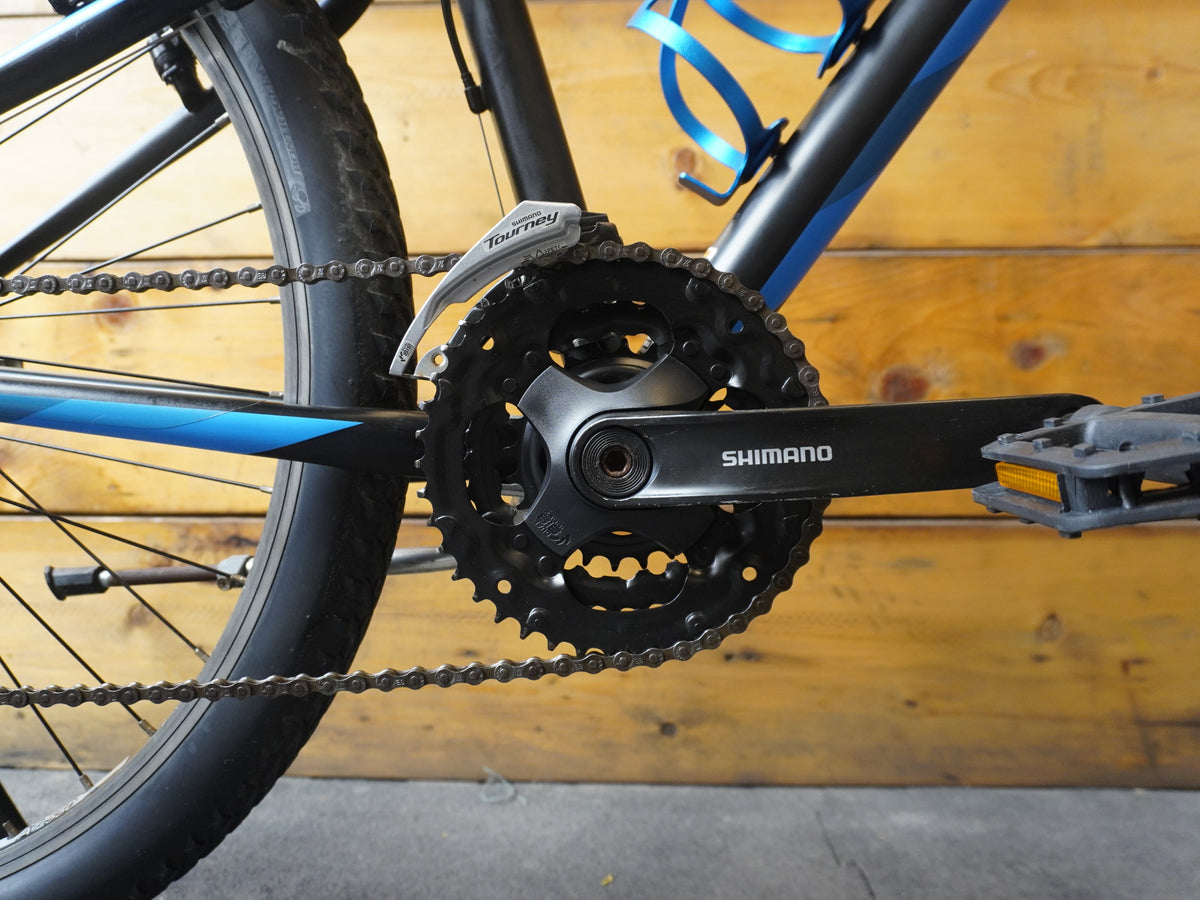 RENT Trek 820 Mountain Bike