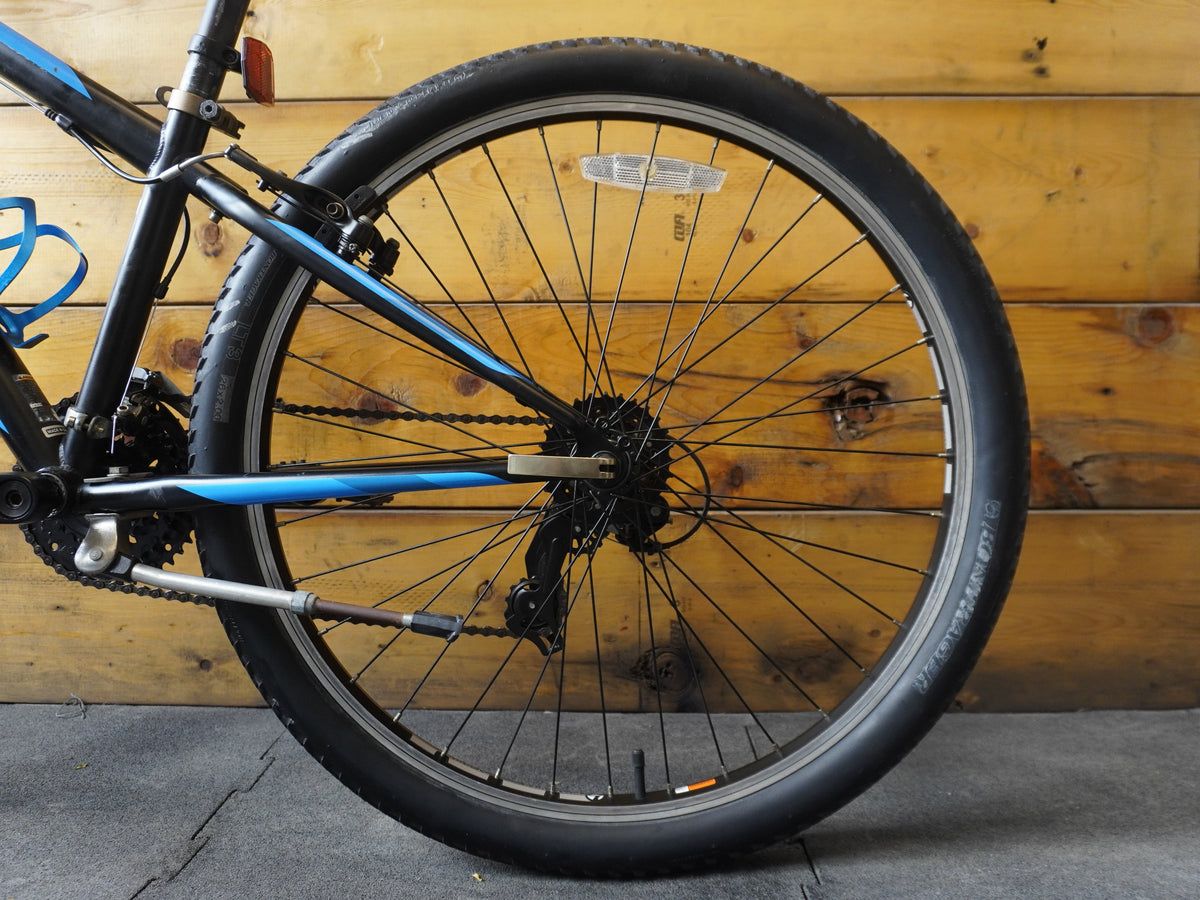 RENT Trek 820 Mountain Bike
