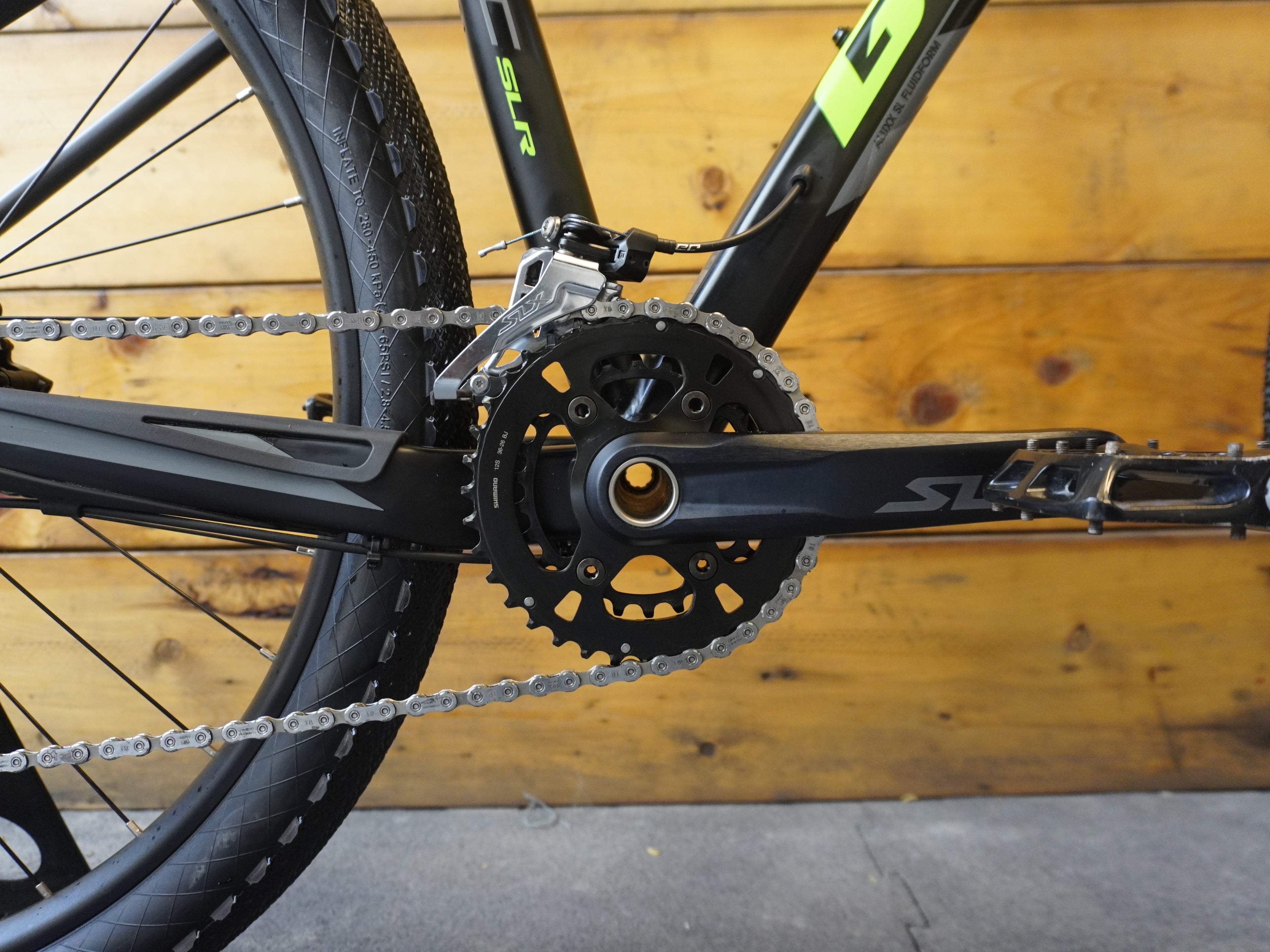 RENT Giant XTC SLR 2 Mountain Bike