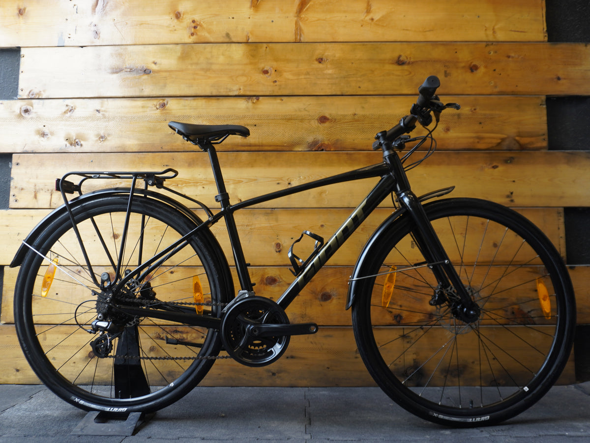 Giant Escape 2 Hybrid Bike