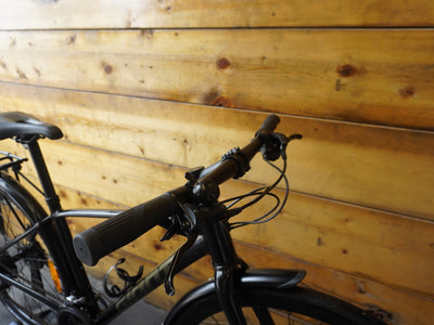 Giant Escape 2 Hybrid Bike