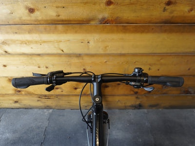 Giant Escape 2 Hybrid Bike