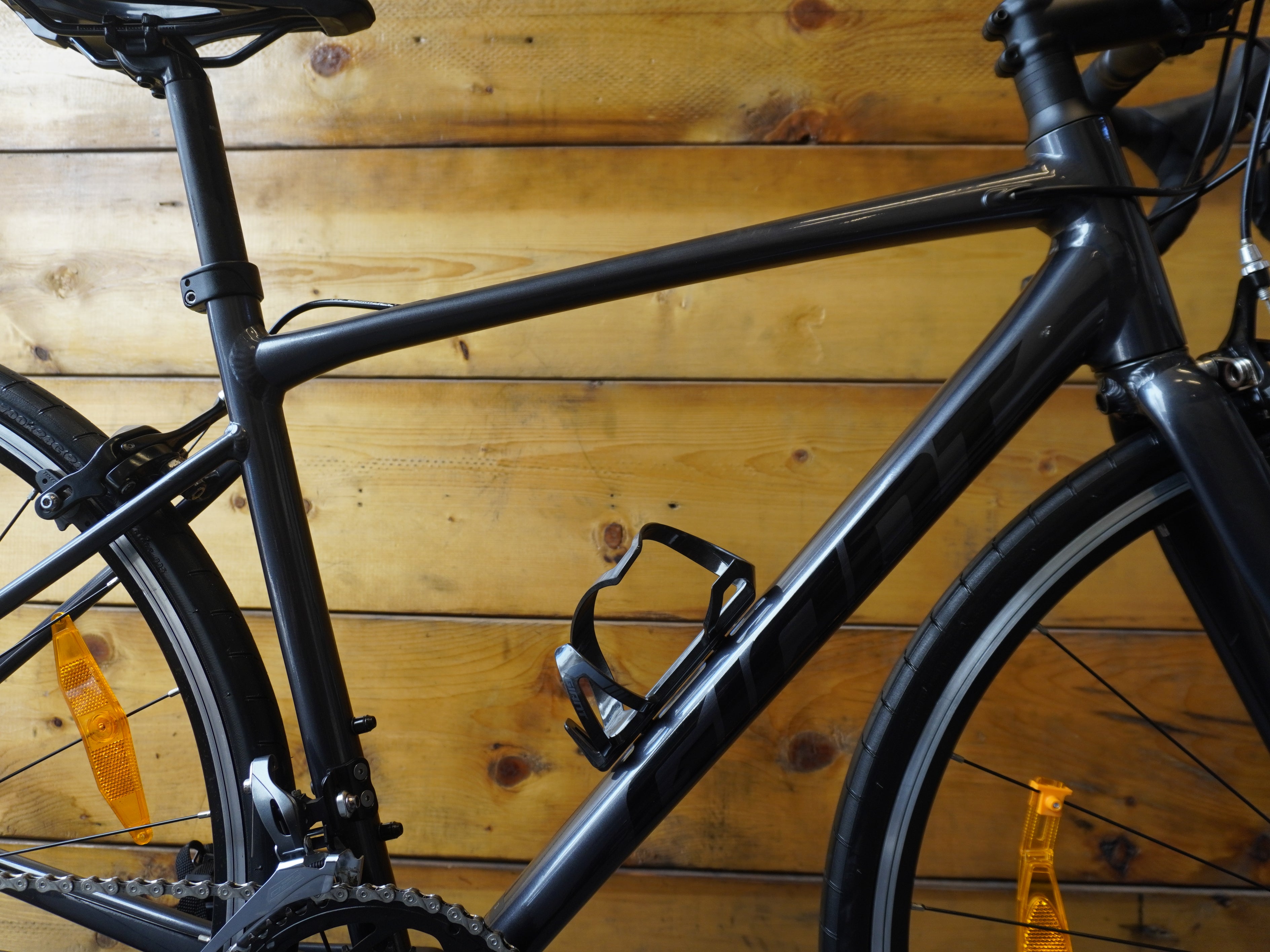 RENT Giant Contend Road Bike