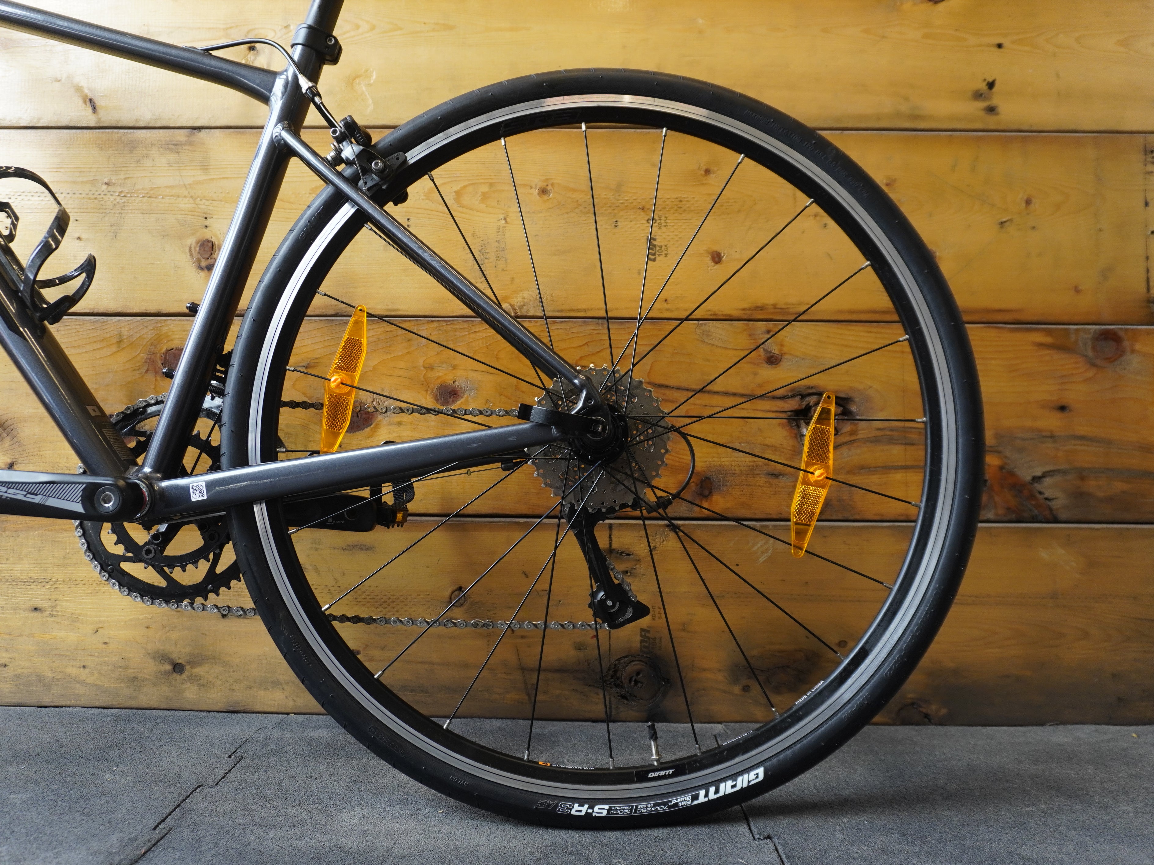 RENT Giant Contend Road Bike