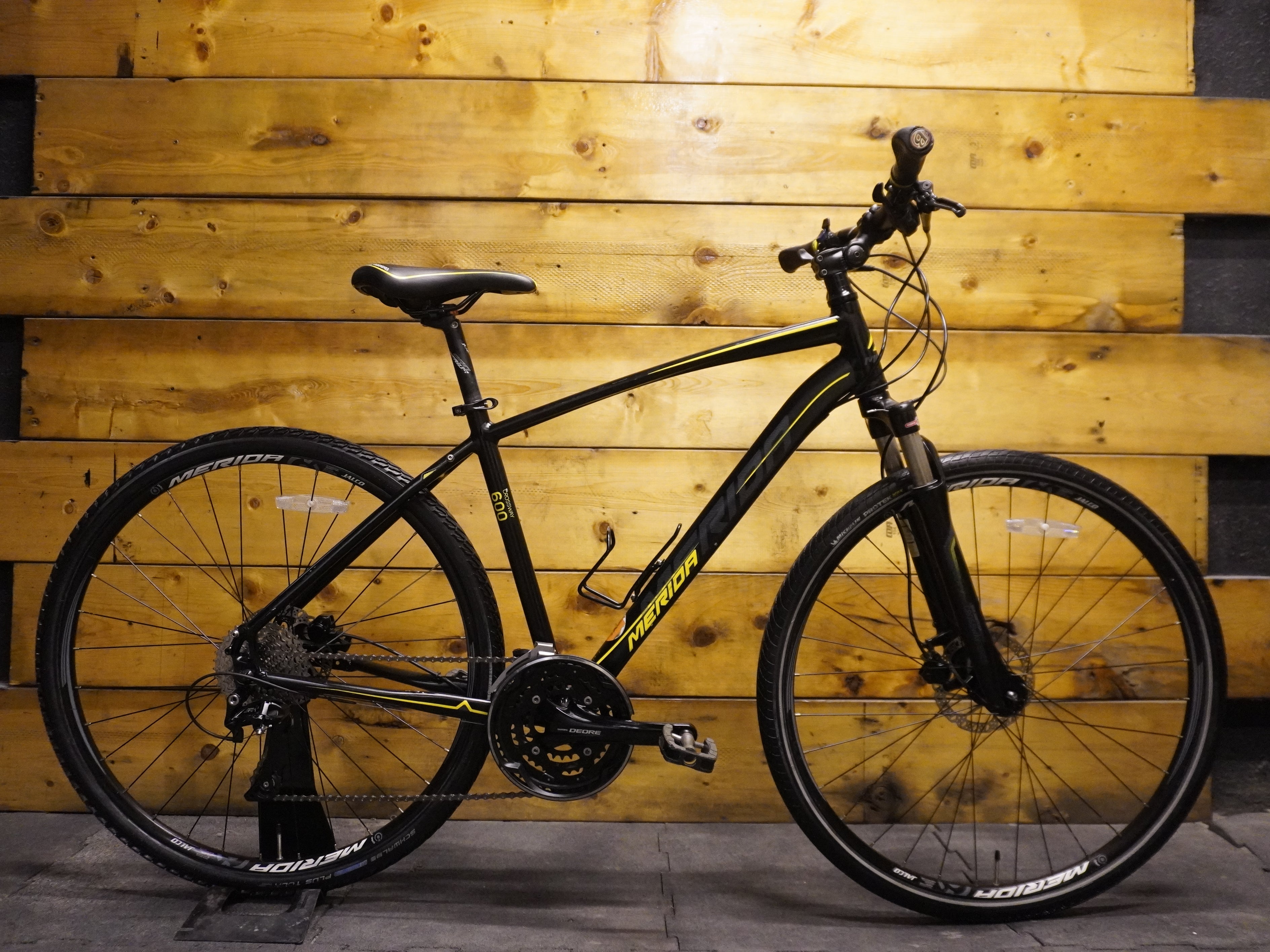 Merida Crossway 600 Hybrid Bike