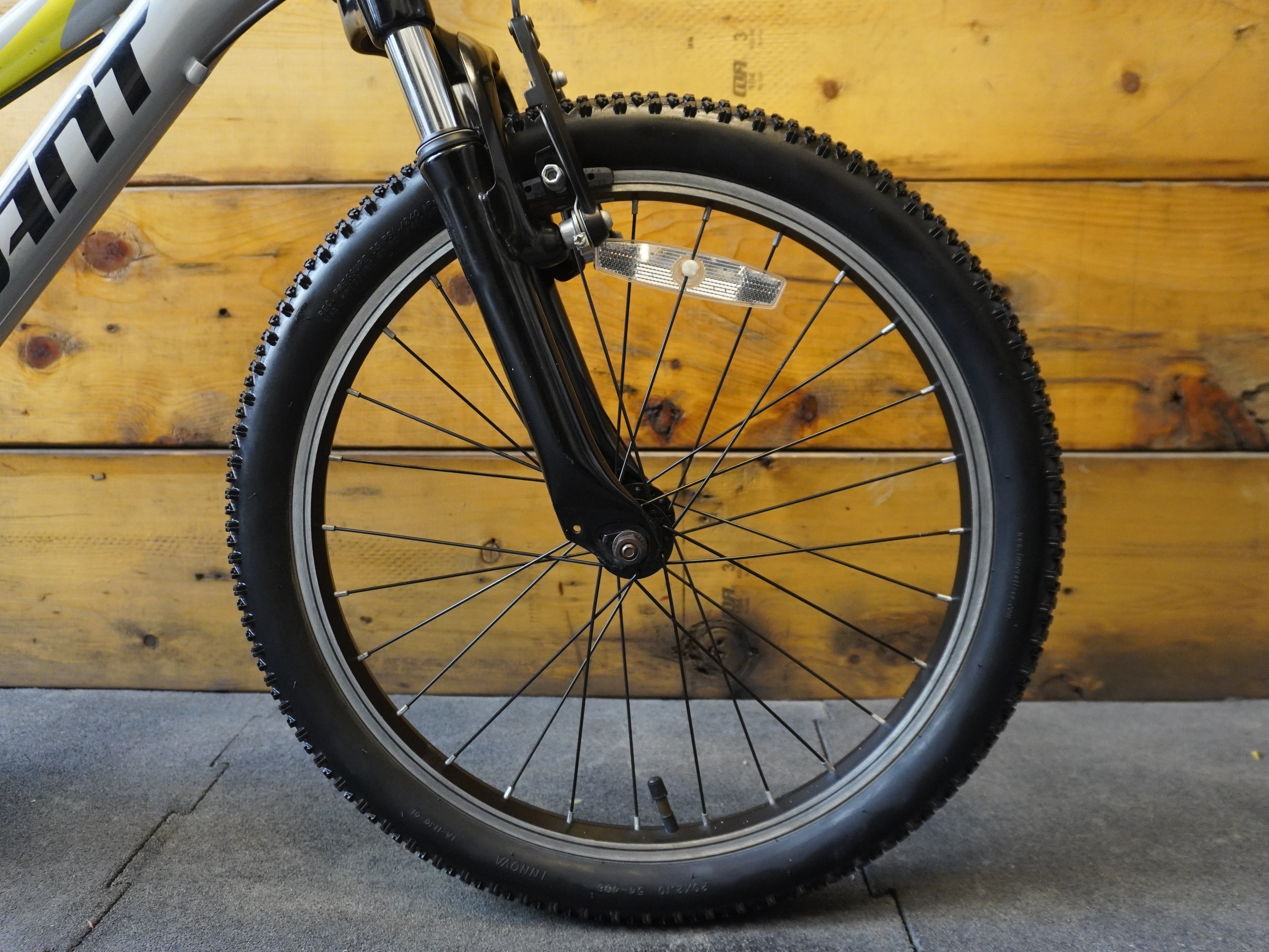 RENT Giant XTC 20" Kids Bike
