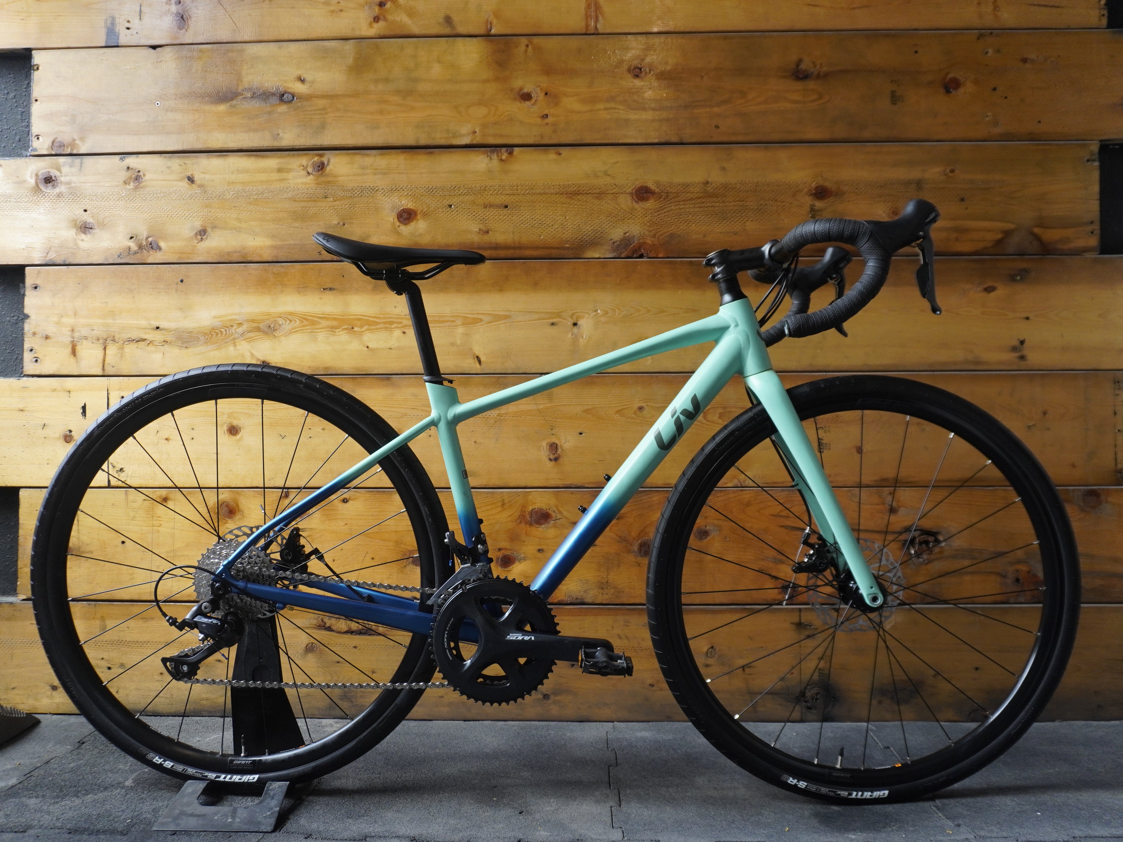 RENT Liv Avail AR 3 Road Bike