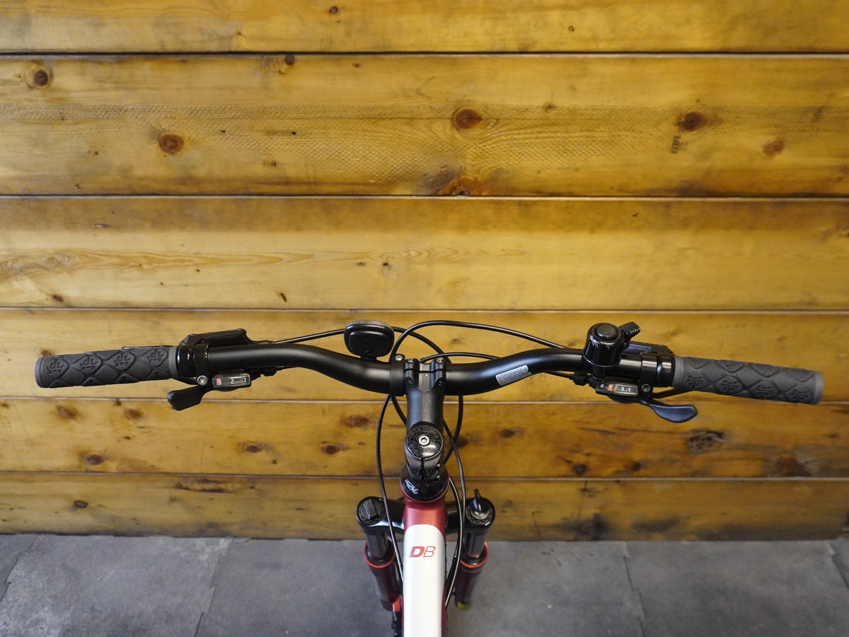 DiamondBack Peak Mountain Bike