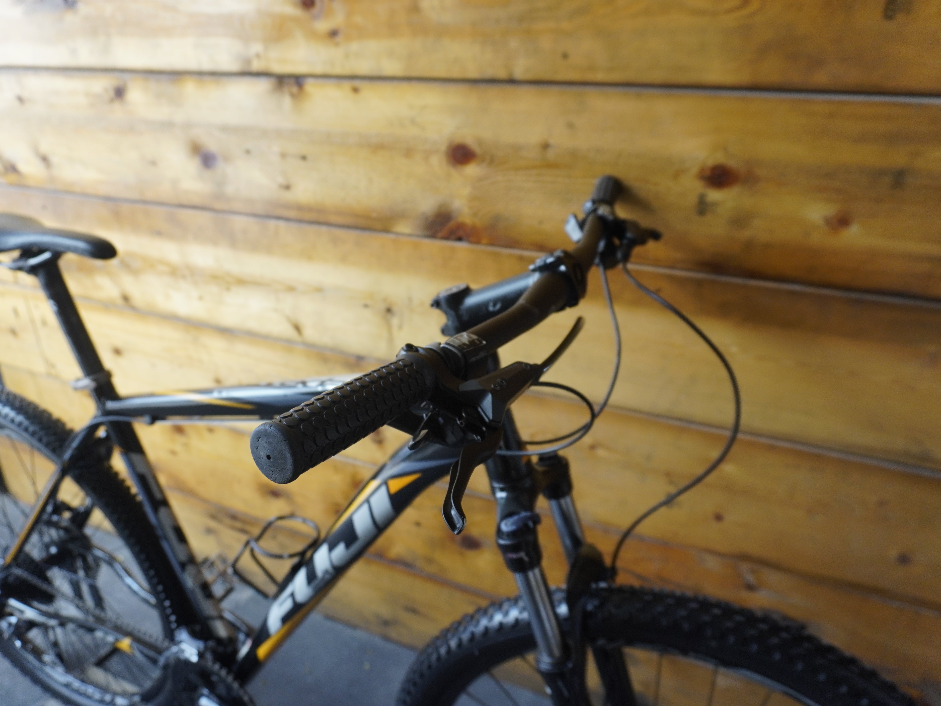 Fuji Nevada Hardtail Mountain Bike