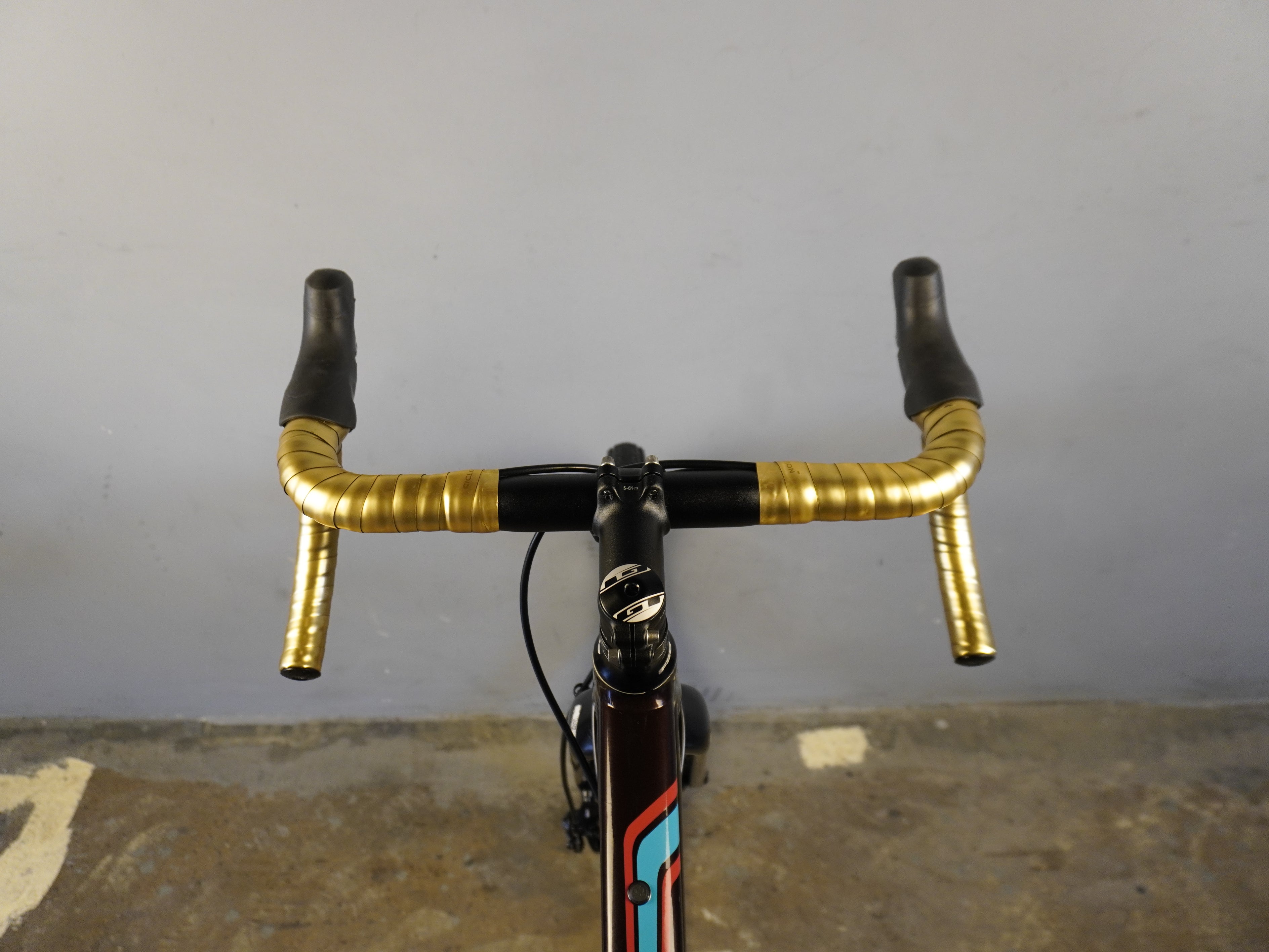 RENT GT Grade Elite Gravel Bike