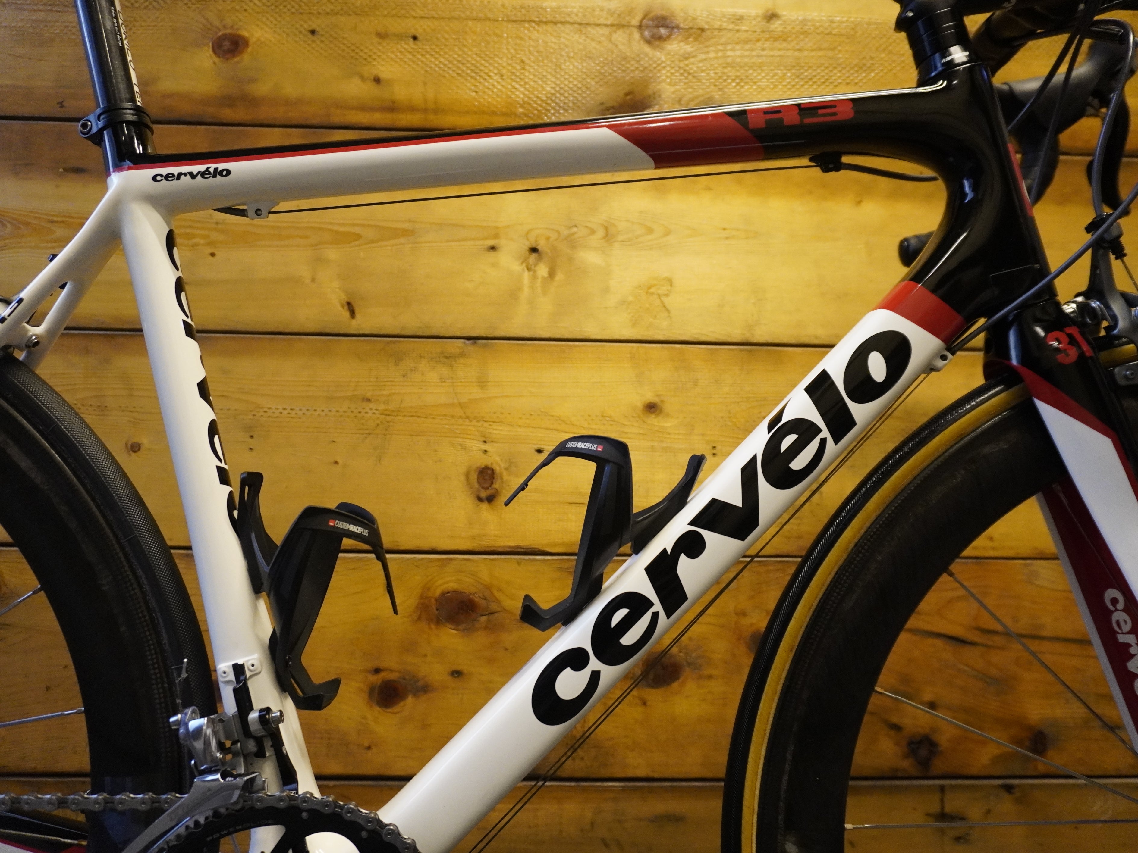 RENT Cervélo R3 Road Bike