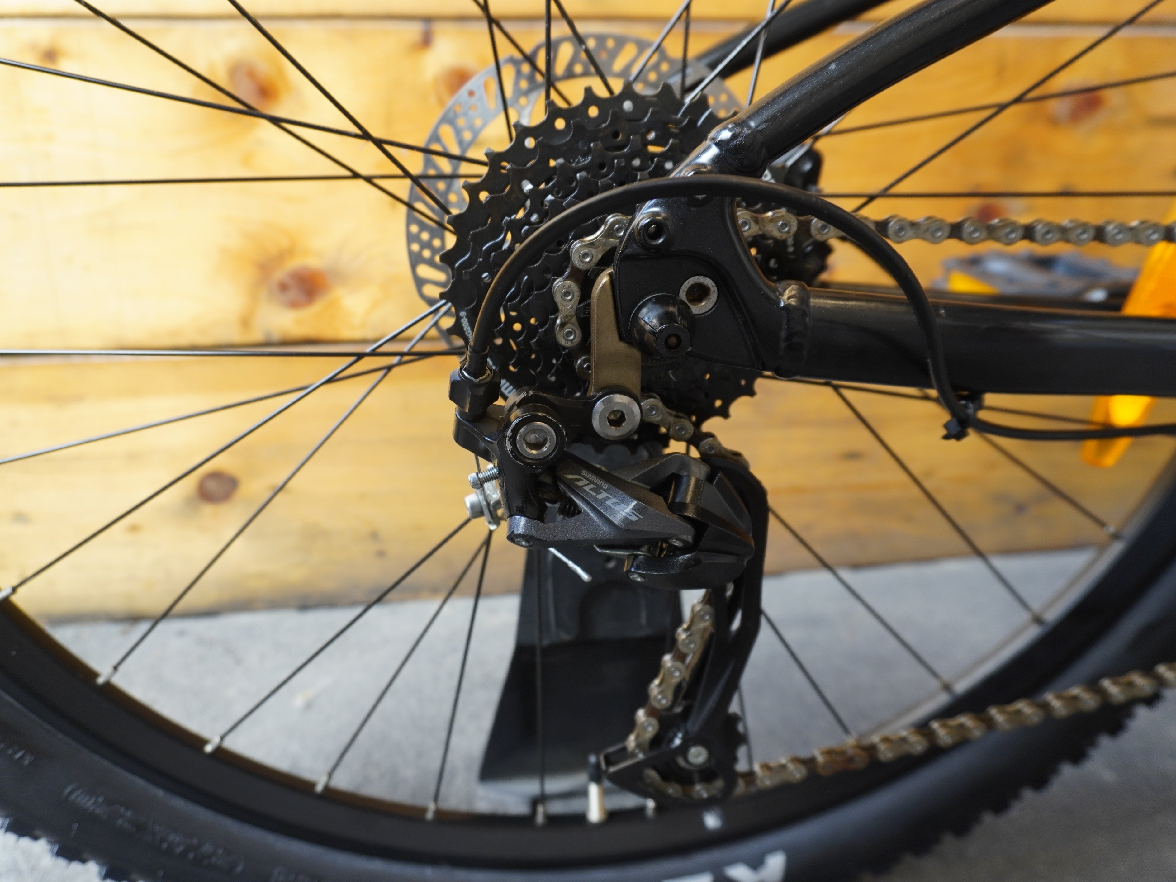 RENT Giant Talon 1 Mountain Bike